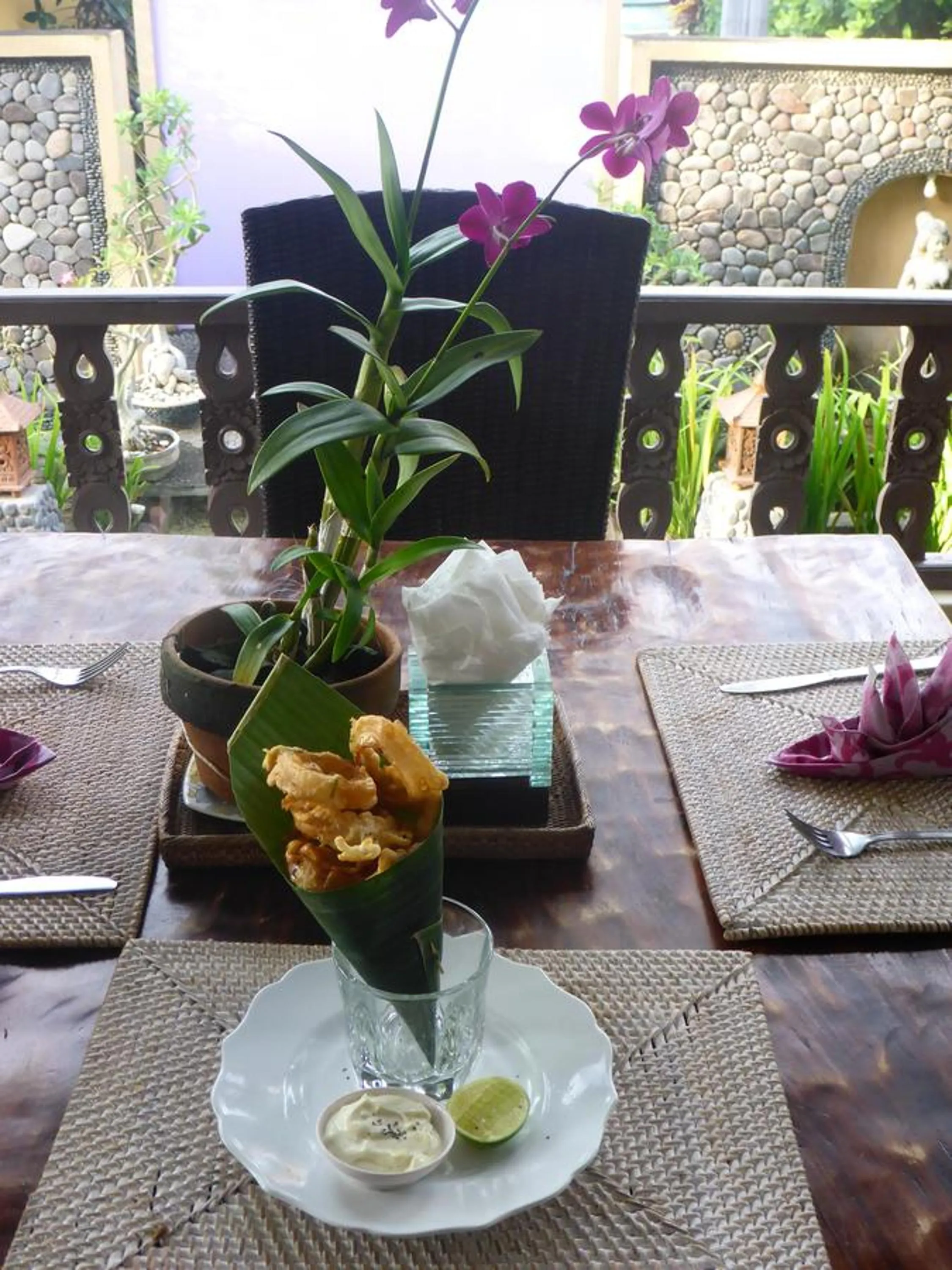 Food and drinks in Life in Amed Beach Hotel