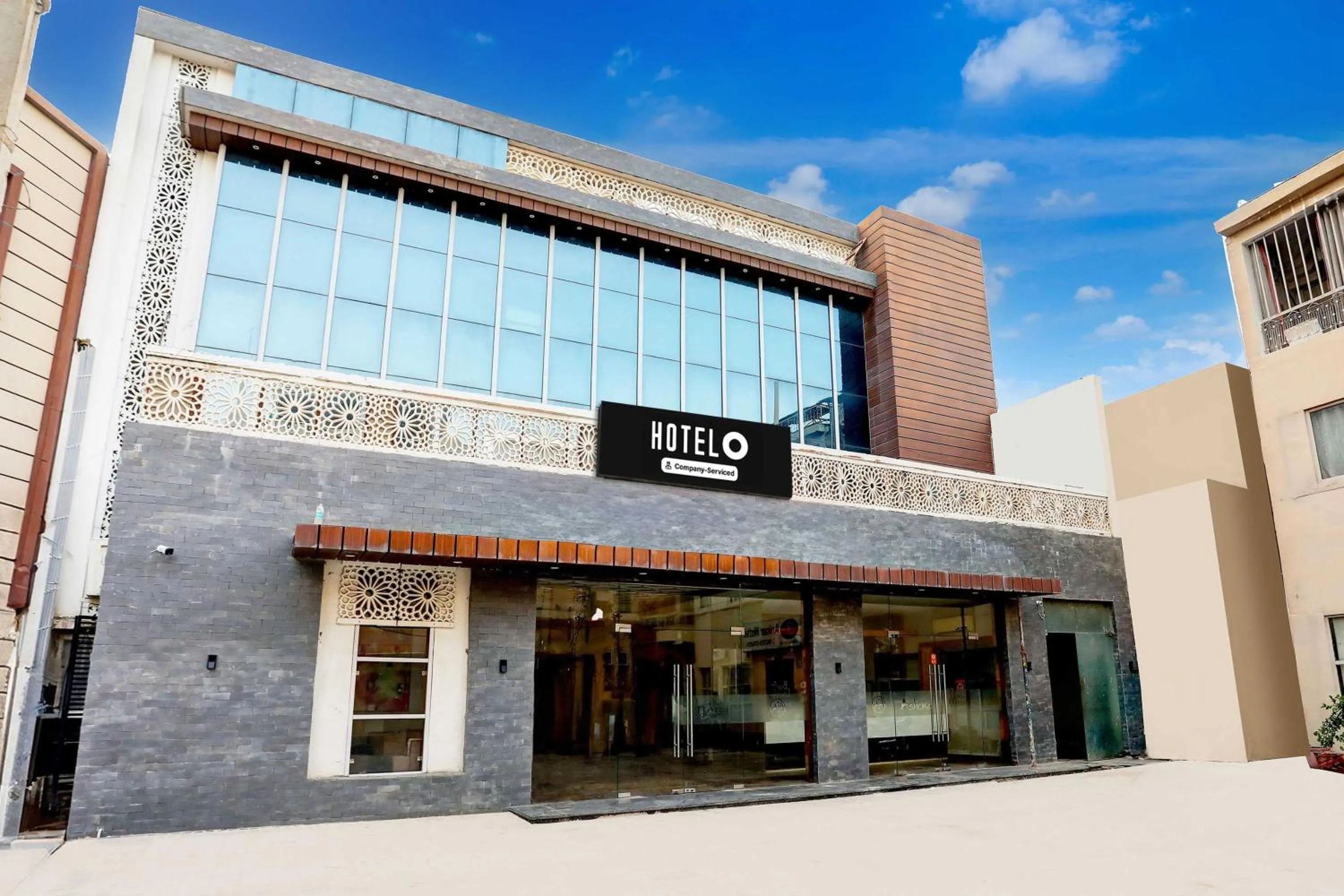 Facade/entrance in Hotel O Alwar Bus Station