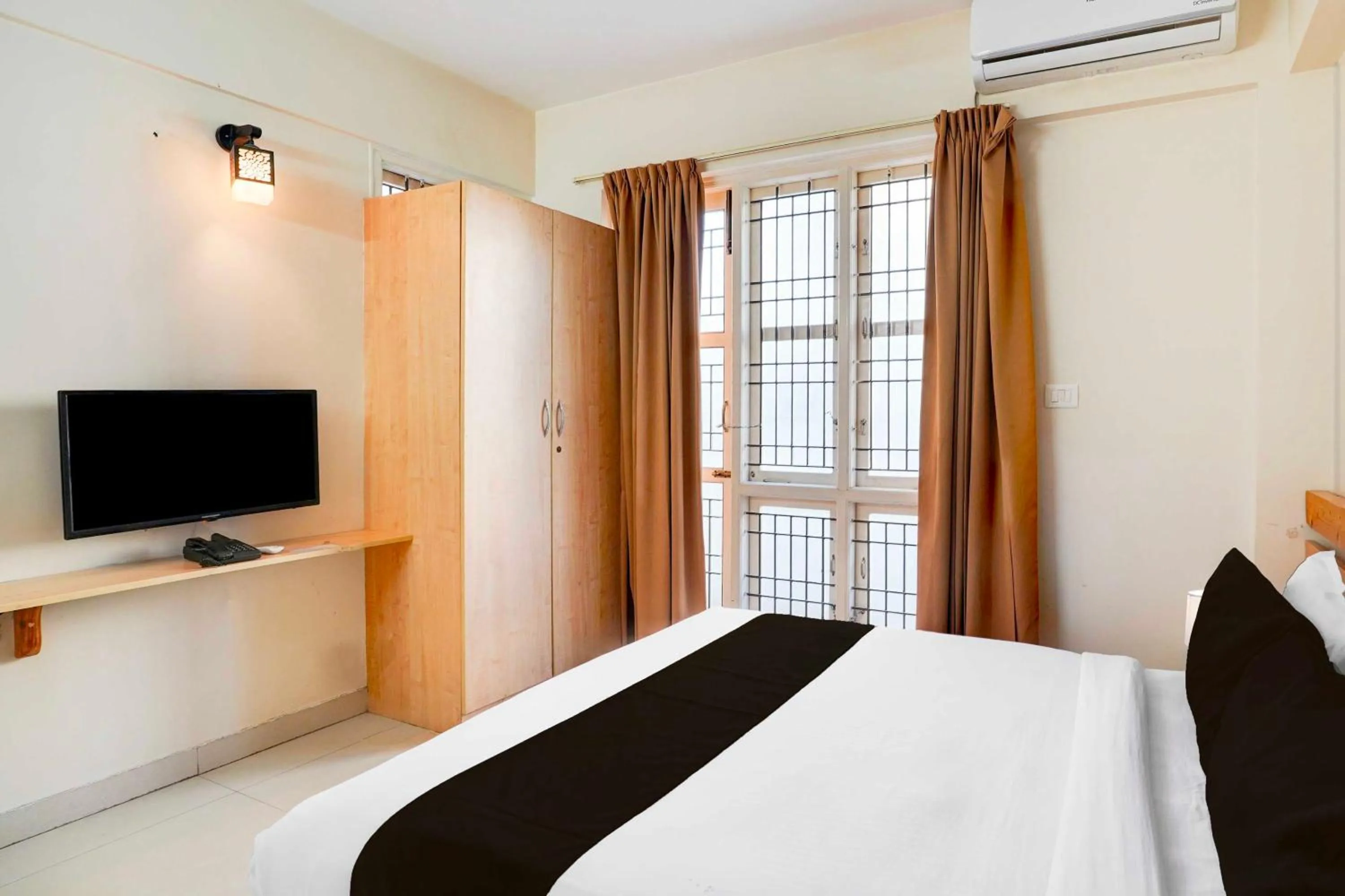 Bedroom, Bed in Hotel O Bangalore Elements Mall