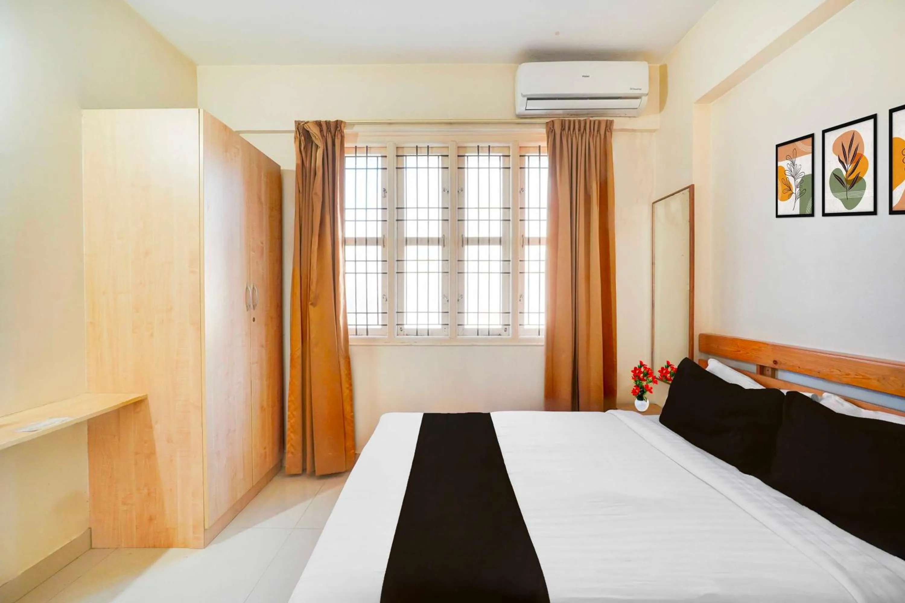 Bedroom, Bed in Hotel O Bangalore Elements Mall