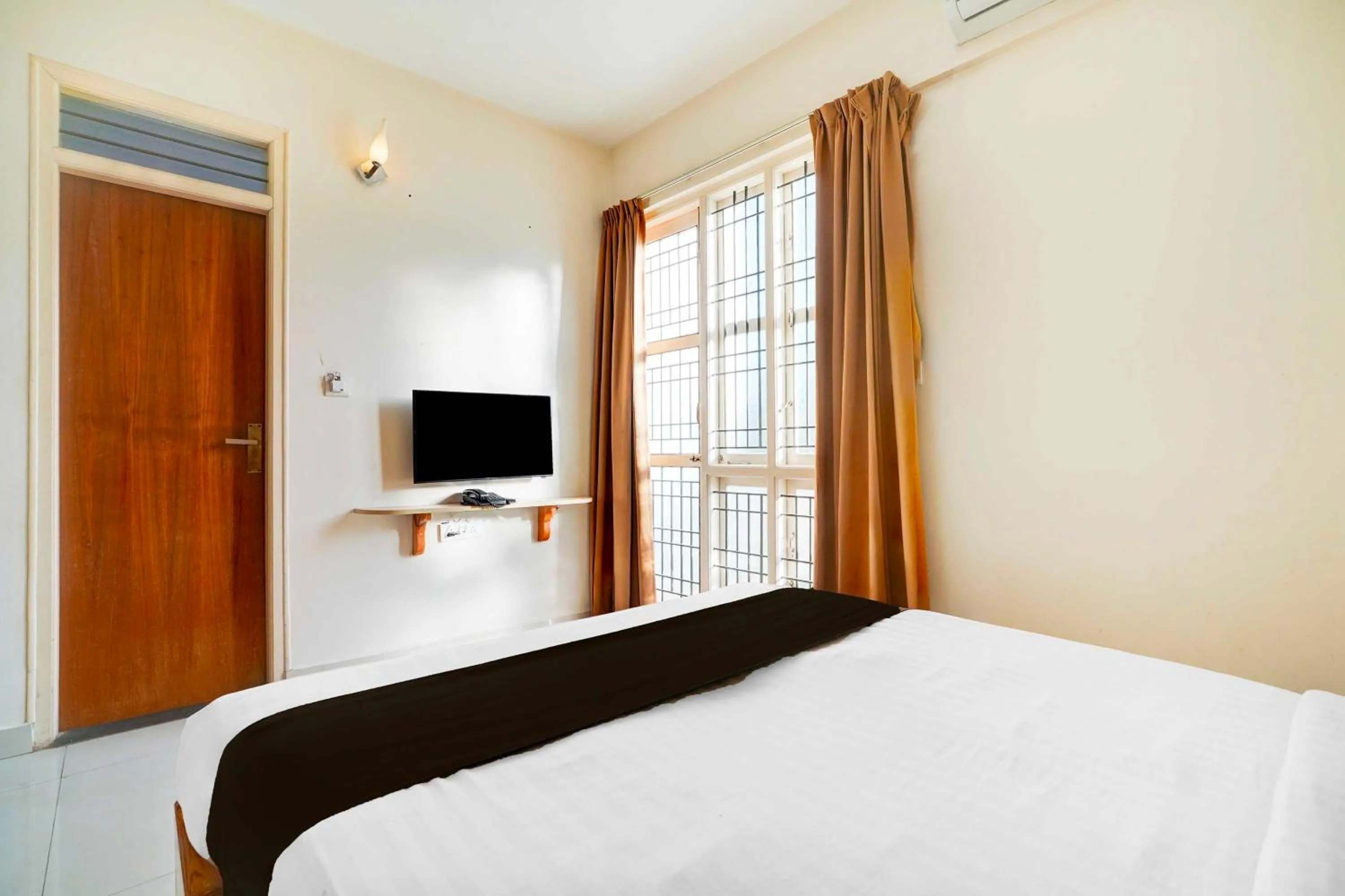 Bedroom, Bed in Hotel O Bangalore Elements Mall