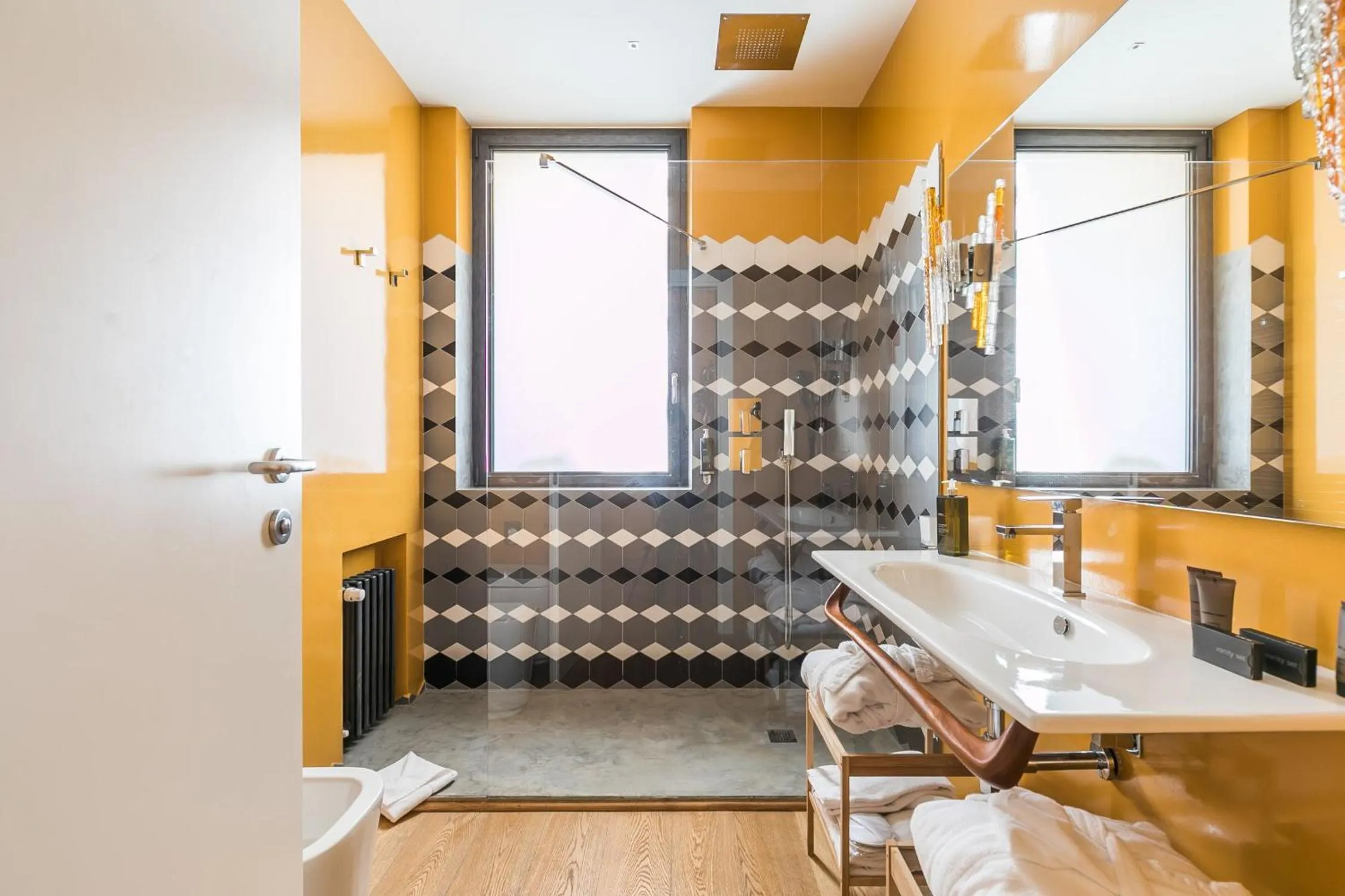 Bathroom in Rarity Suites