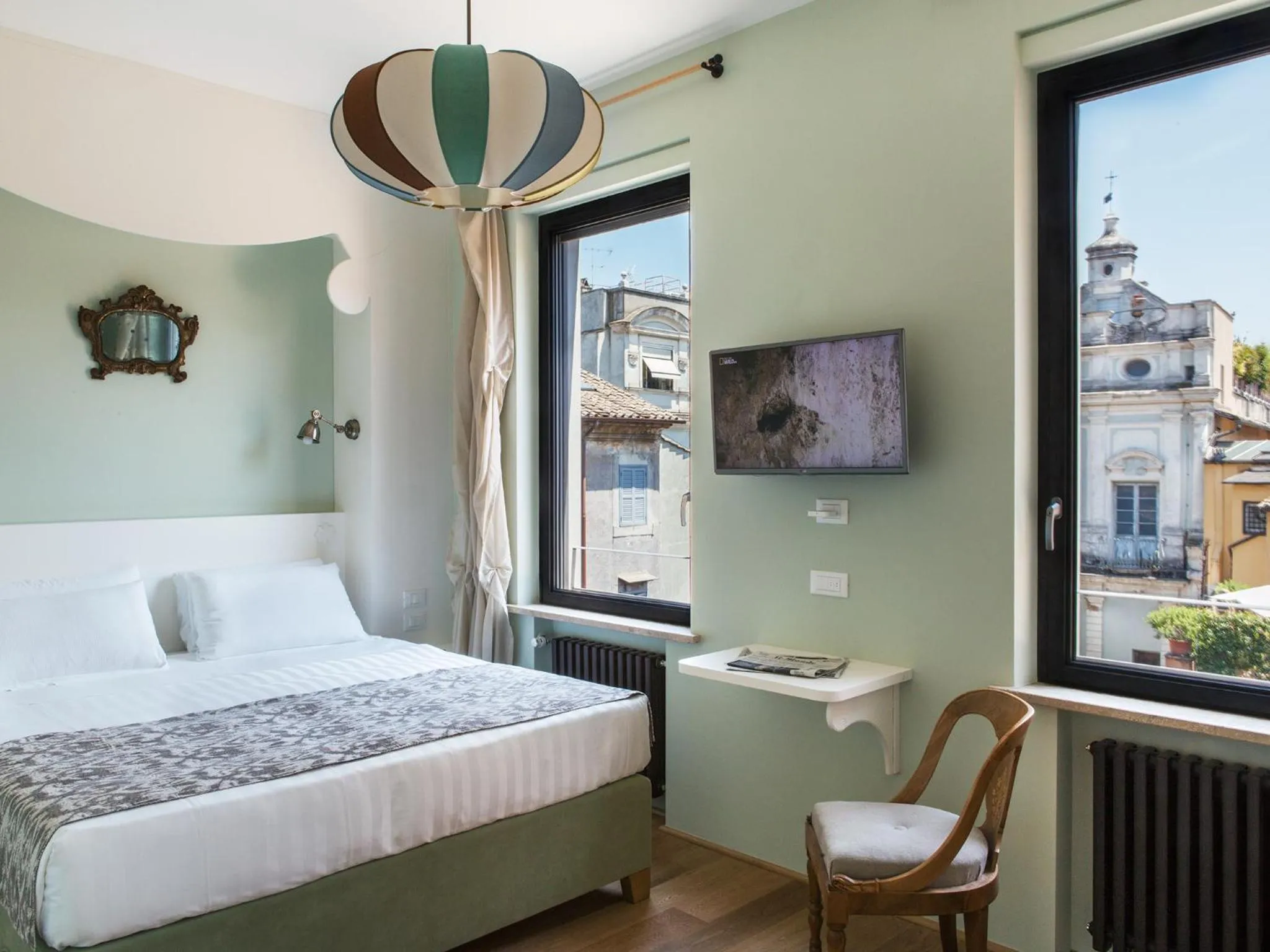 Day, Bed in Rarity Suites