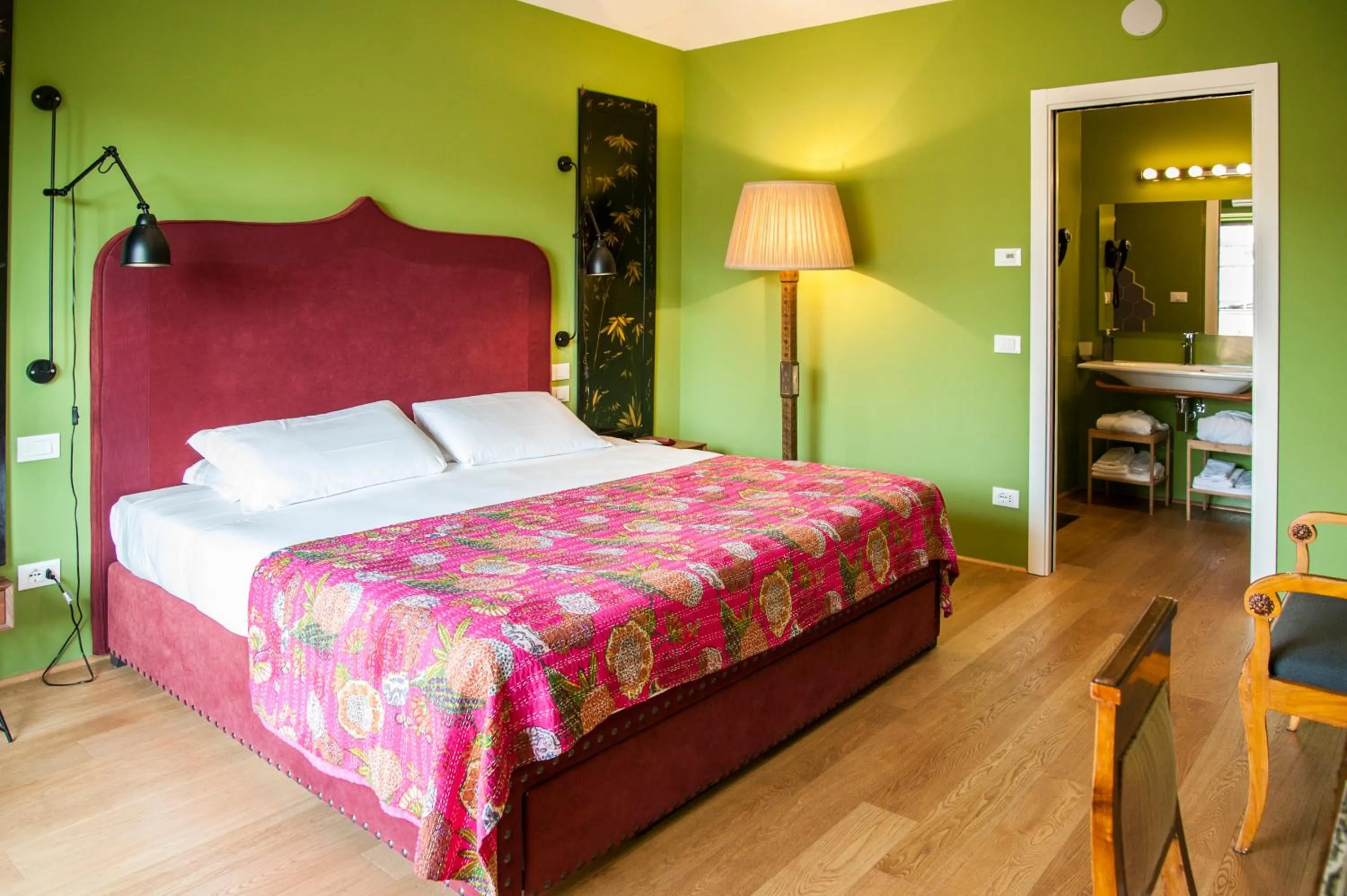 Bed in Rarity Suites