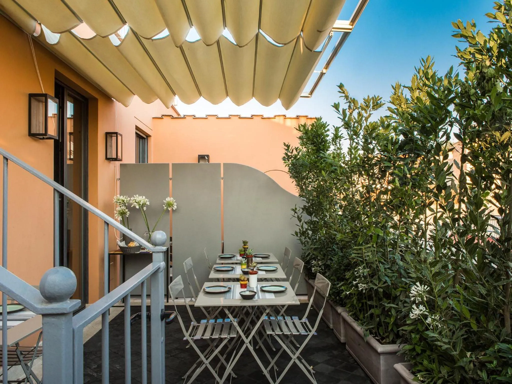 Patio in Rarity Suites