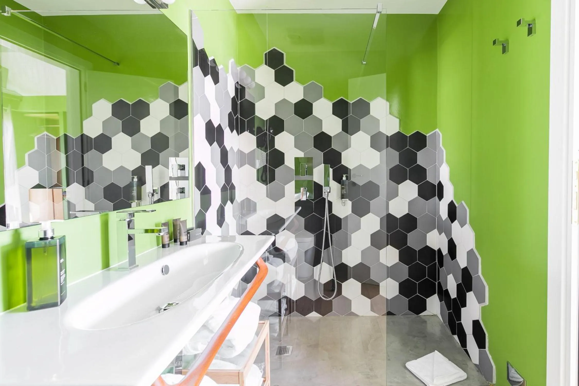 Shower in Rarity Suites