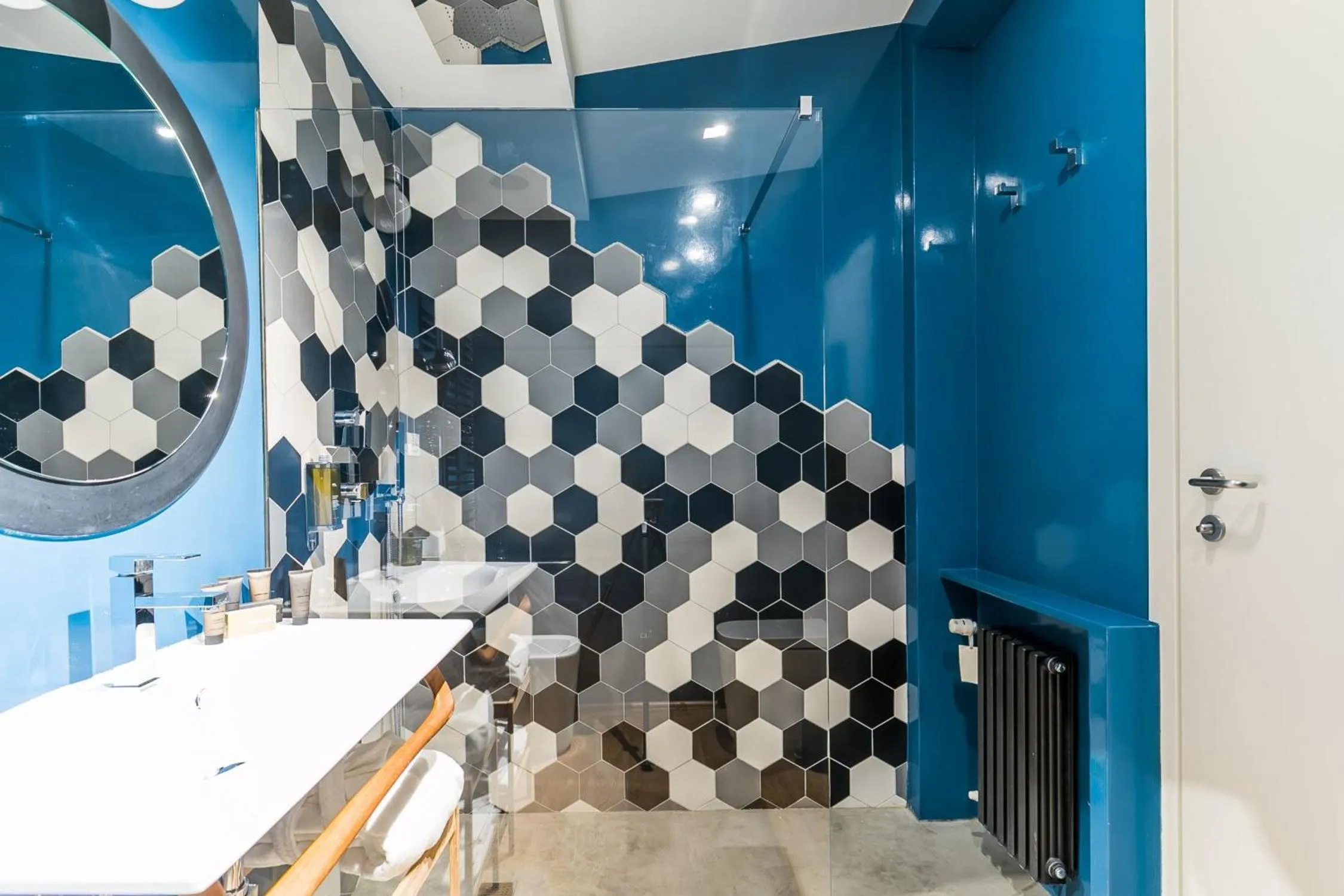 Shower in Rarity Suites