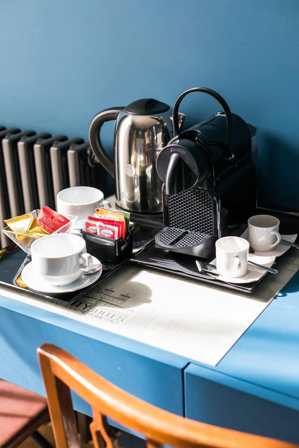 Coffee/tea facilities in Rarity Suites