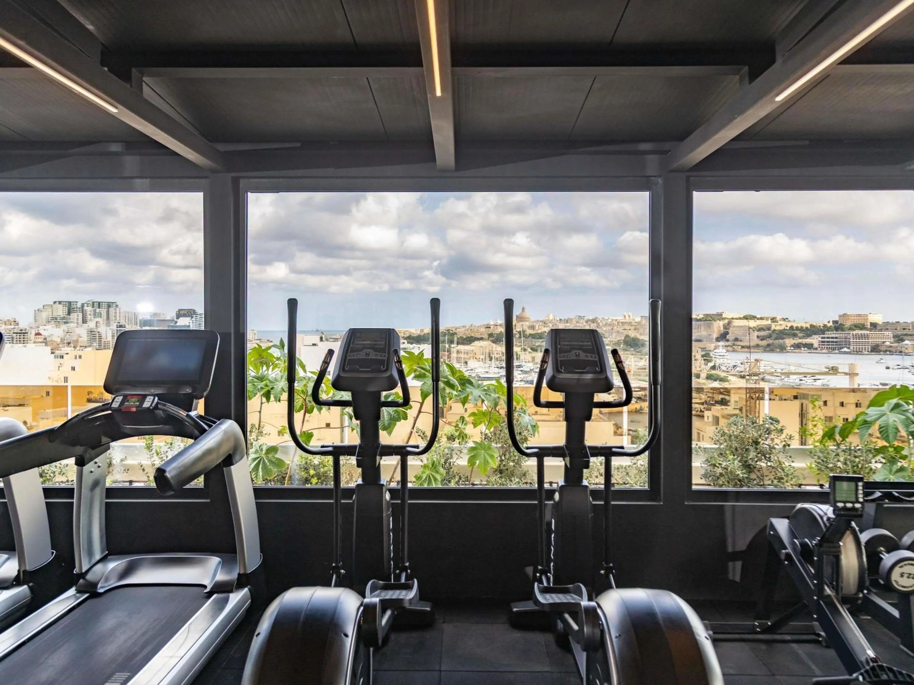 Fitness centre/facilities in Novotel Malta Sliema