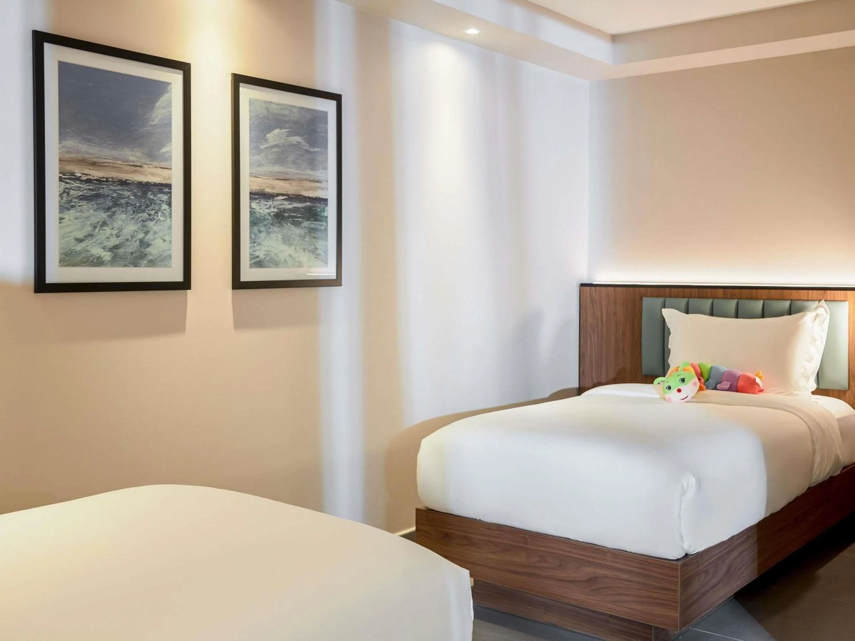 Bedroom, Bed in Novotel Malta Sliema