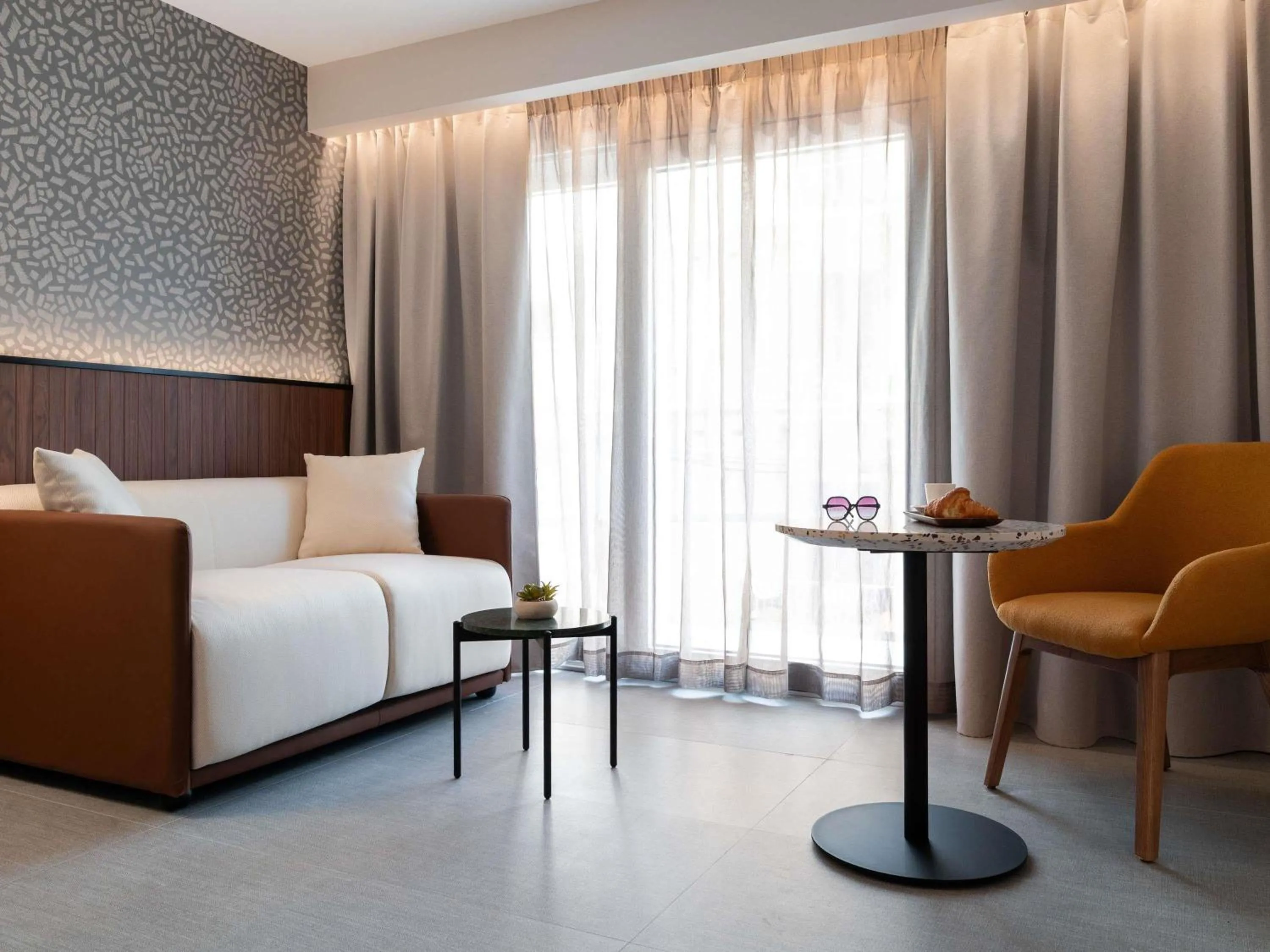 Bedroom, Bed in Novotel Malta Sliema