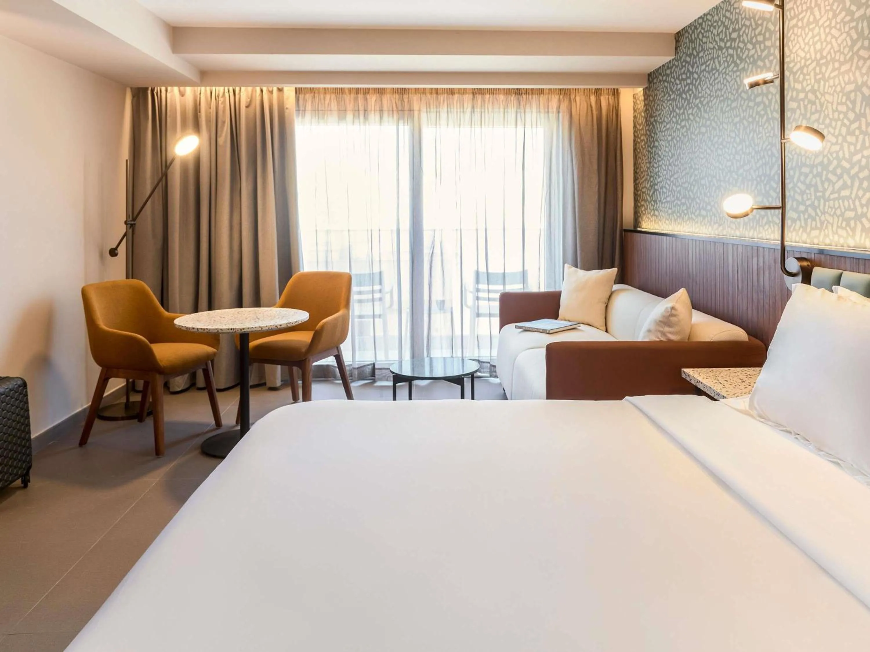 Bedroom, Bed in Novotel Malta Sliema