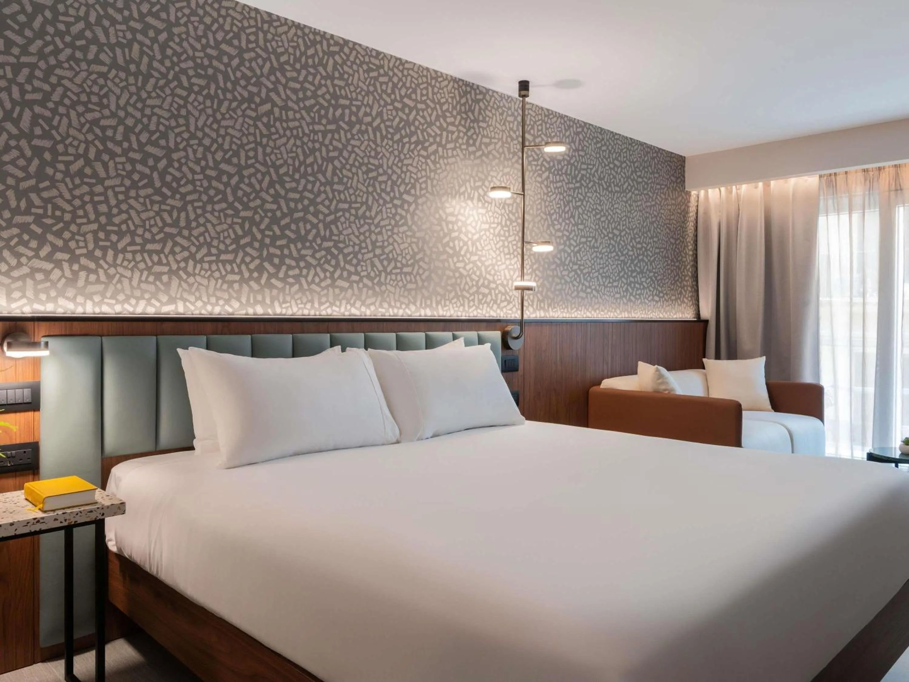 Bedroom, Bed in Novotel Malta Sliema