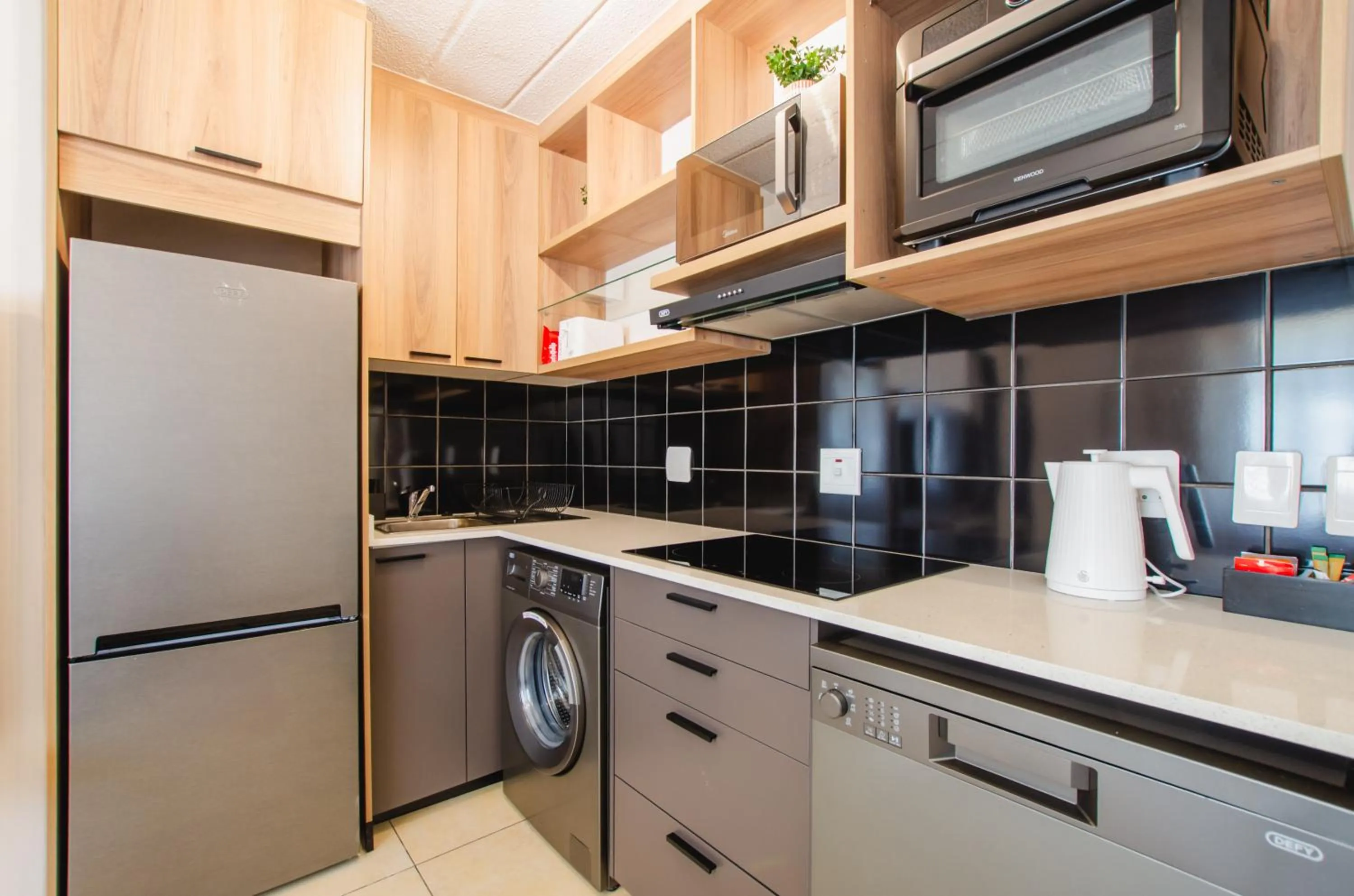 Kitchen or kitchenette in Melrose Corner Self-Catering Hotel Apartments