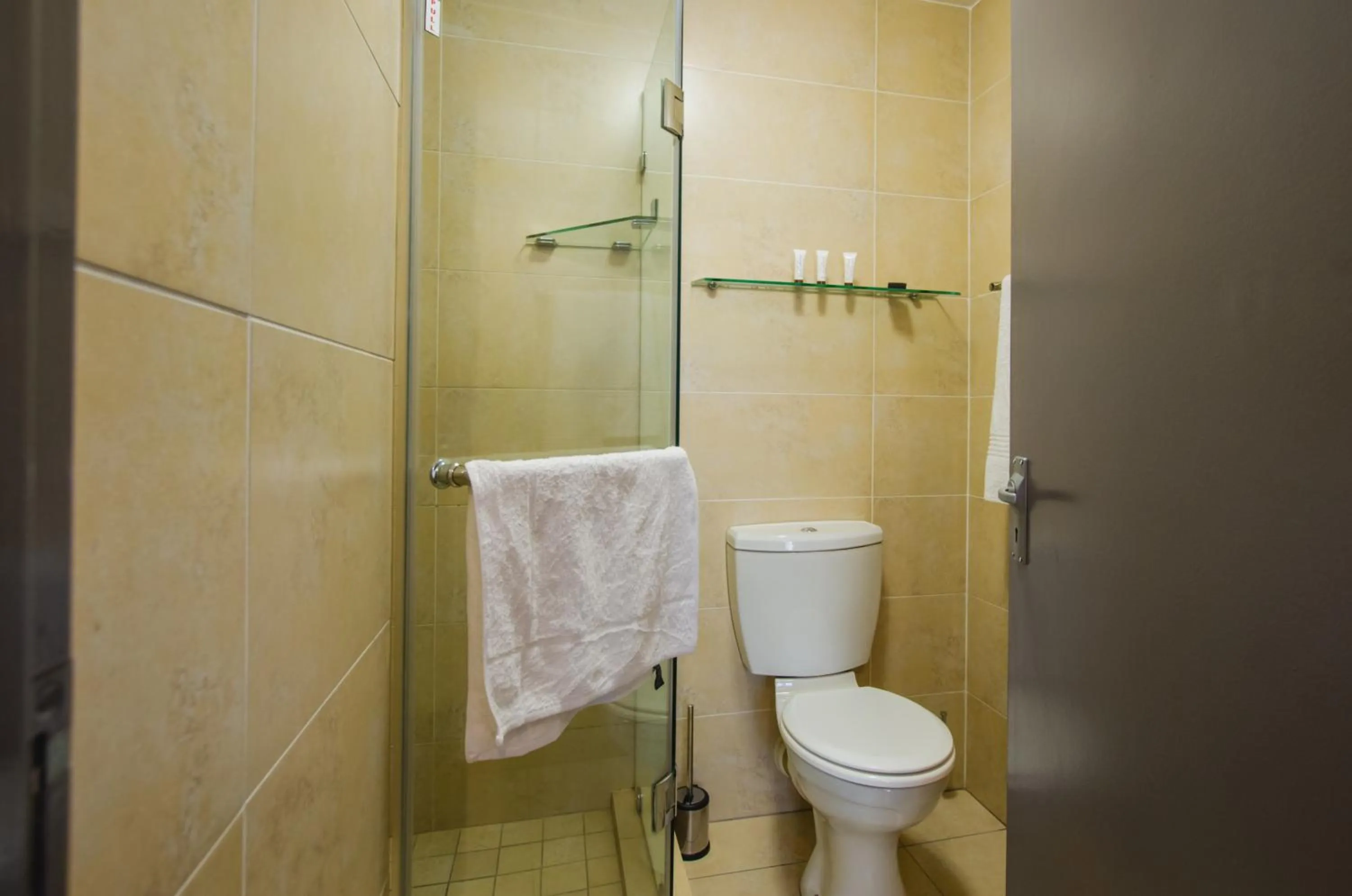 Shower in Melrose Corner Self-Catering Hotel Apartments