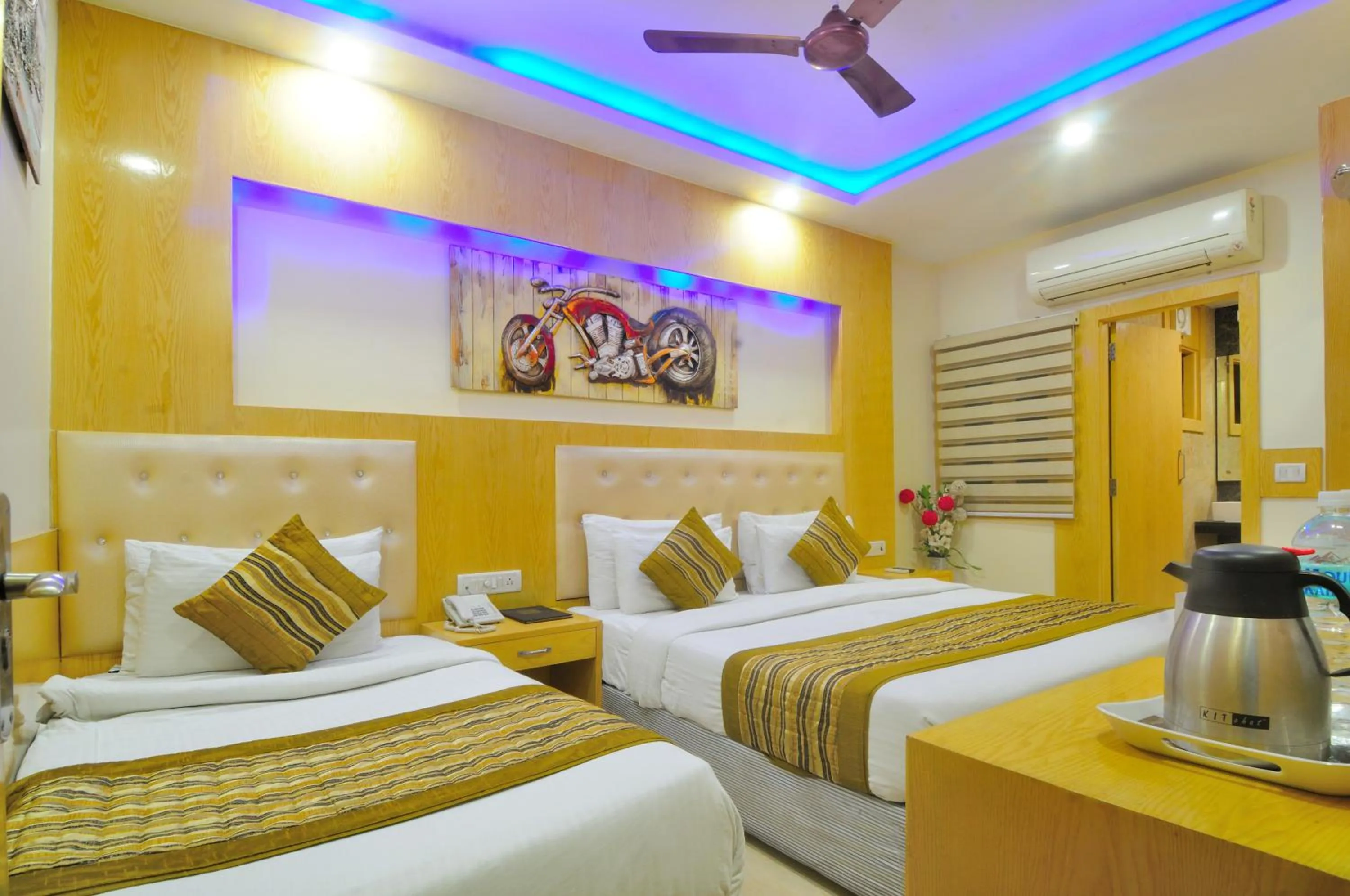 Bed in Hotel Prince Palace Deluxe - New Delhi