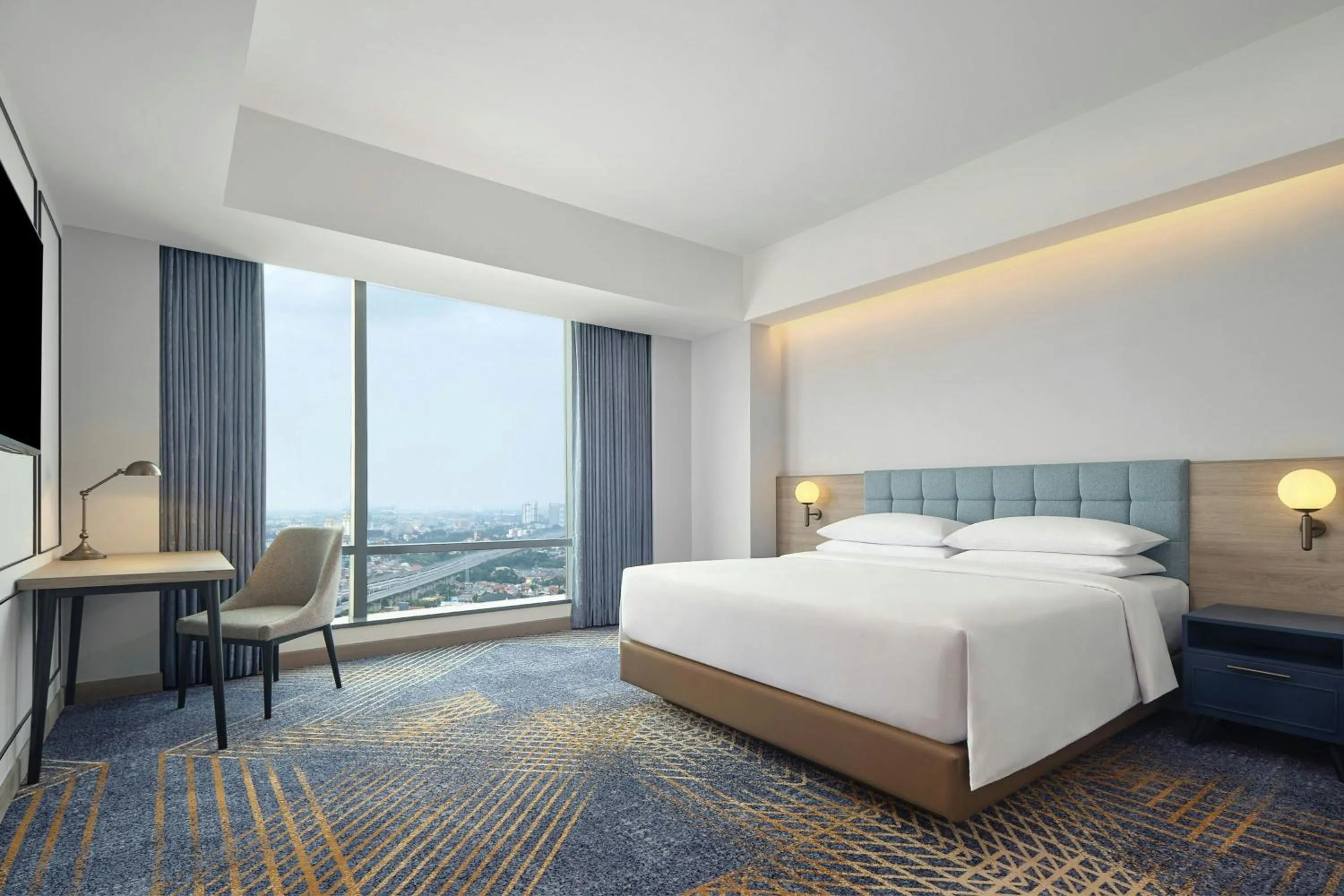 Bedroom, Bed in Four Points by Sheraton Bekasi