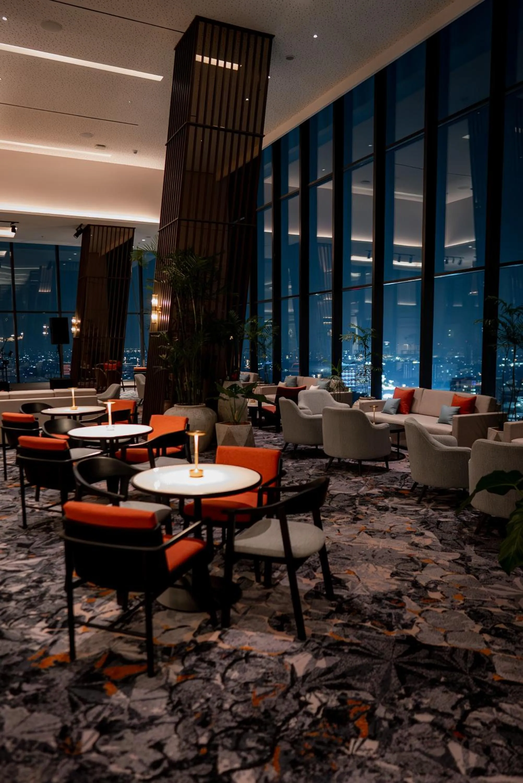 Restaurant/places to eat in Four Points by Sheraton Bekasi