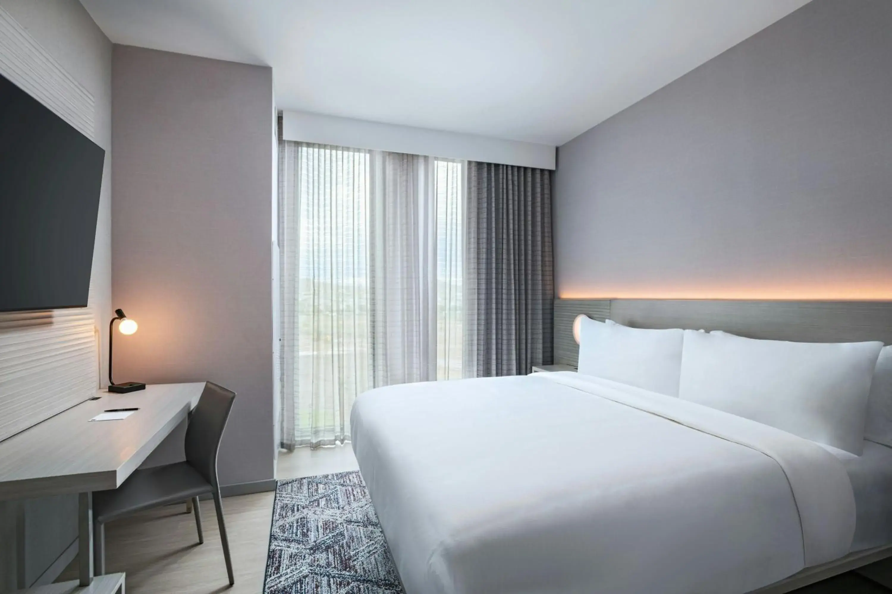 Metro King Room in AC Hotel by Marriott Phoenix North Norterra Metro King Room in AC Hotel by Marriott Phoenix North Norterra