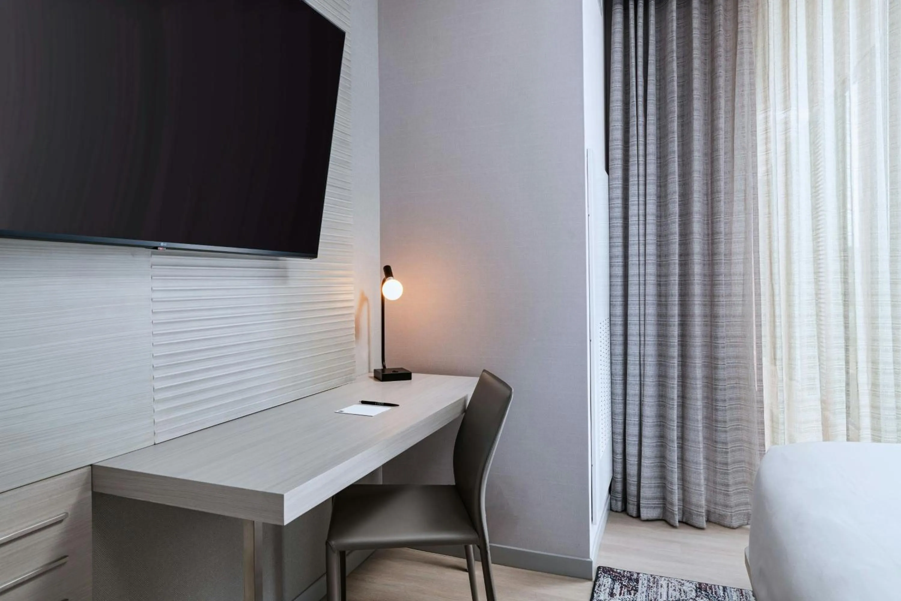 Photo of the whole room, Bed in AC Hotel by Marriott Phoenix North Norterra