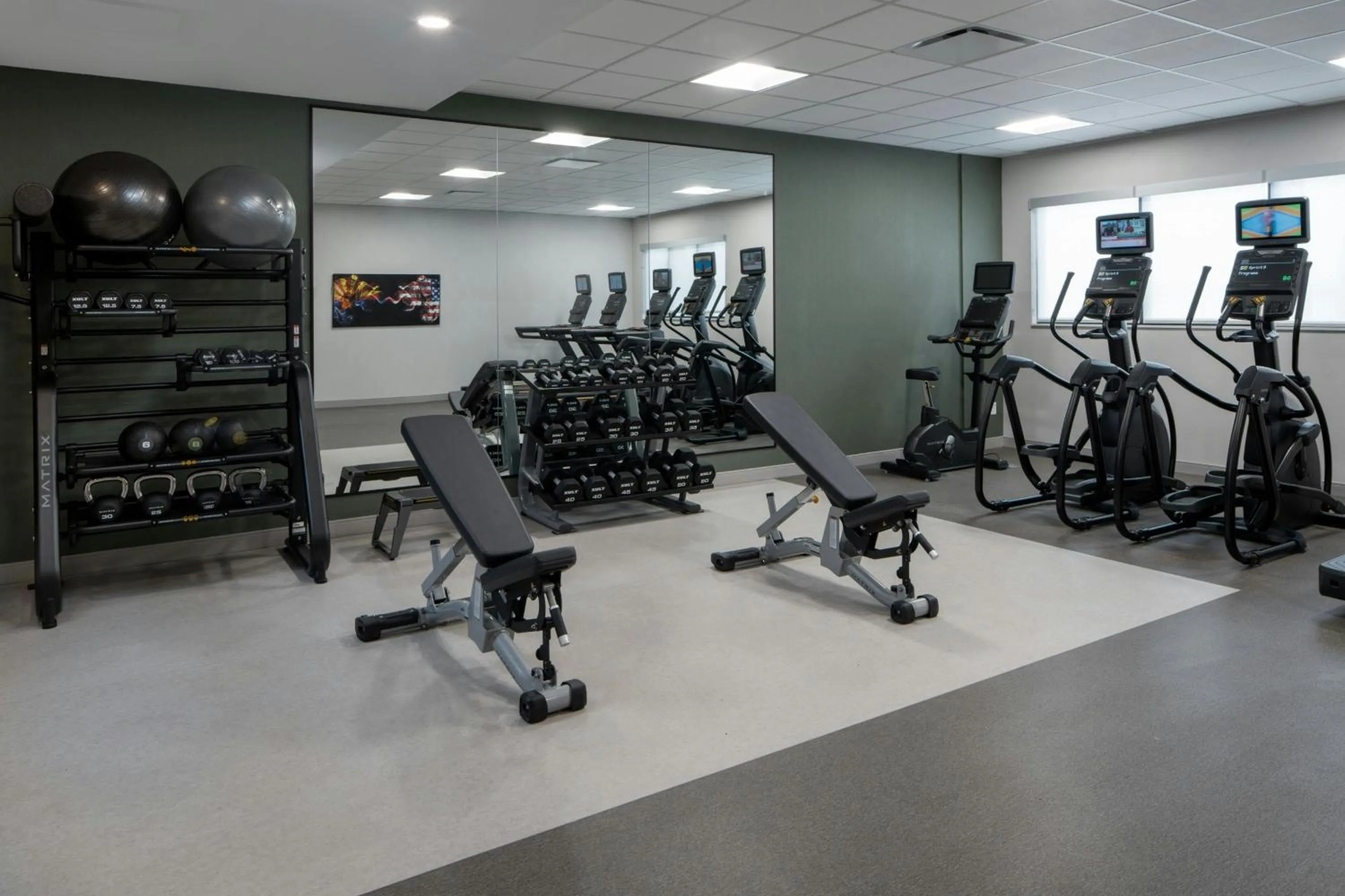 Fitness centre/facilities in Fairfield Inn & Suites Surprise Prasada