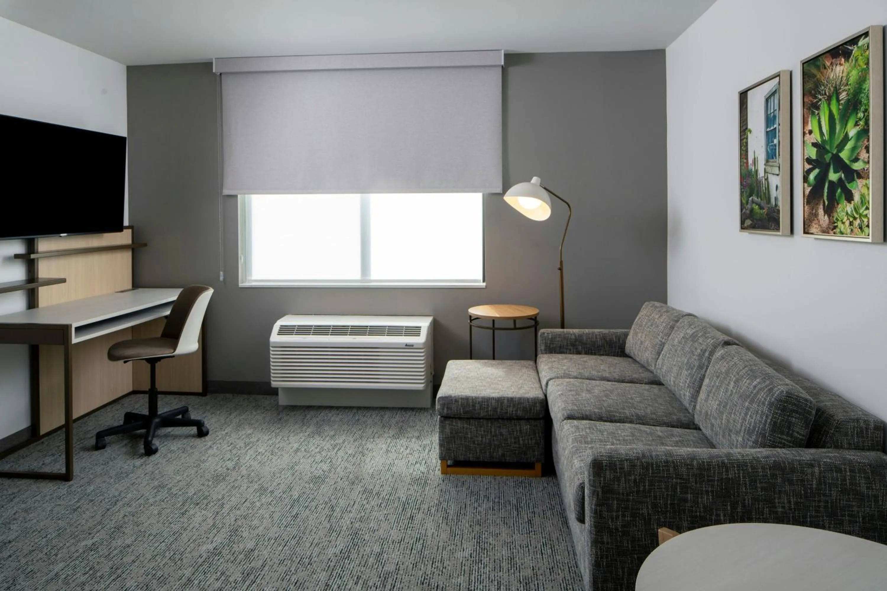 Living room in TownePlace Suites Surprise Prasada