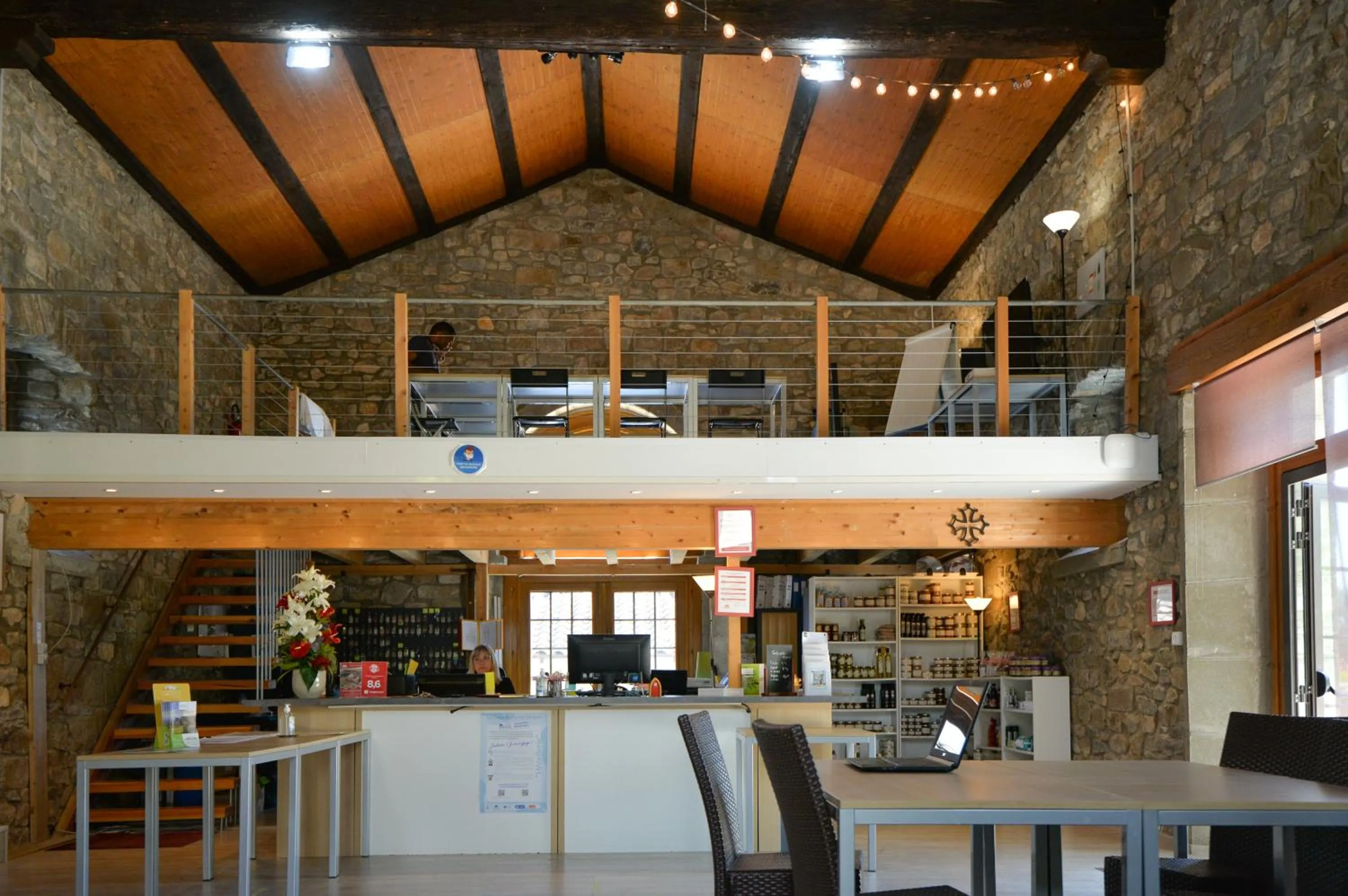 Lobby or reception in La Résidence du Château de Jouarres