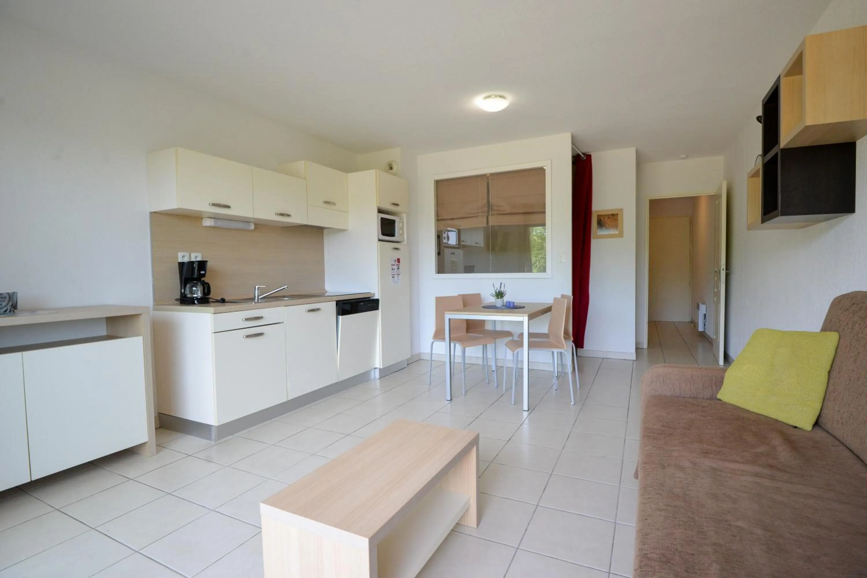 Kitchen or kitchenette in La Résidence du Château de Jouarres