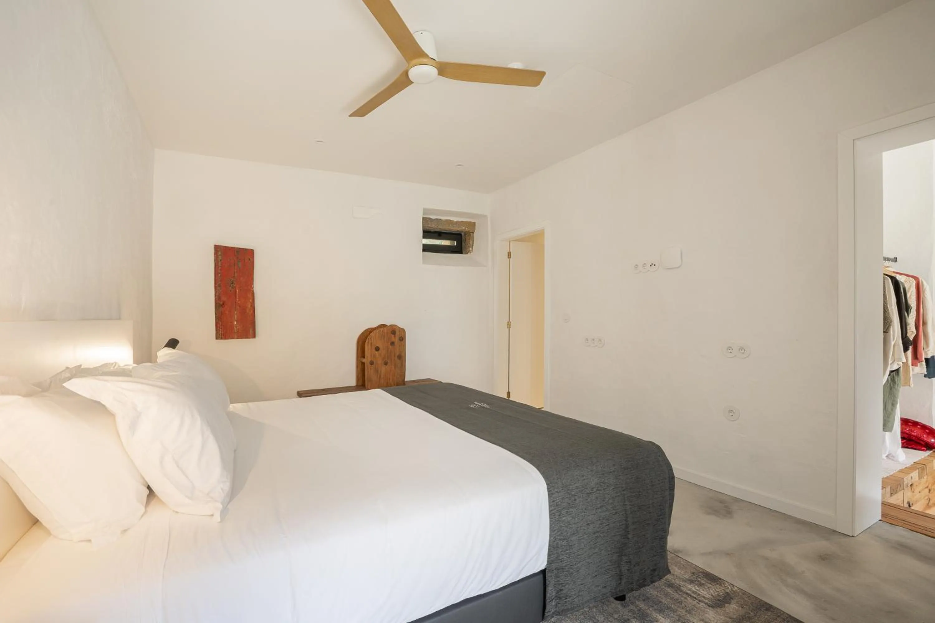 Bed in CasaNova Farmhouse