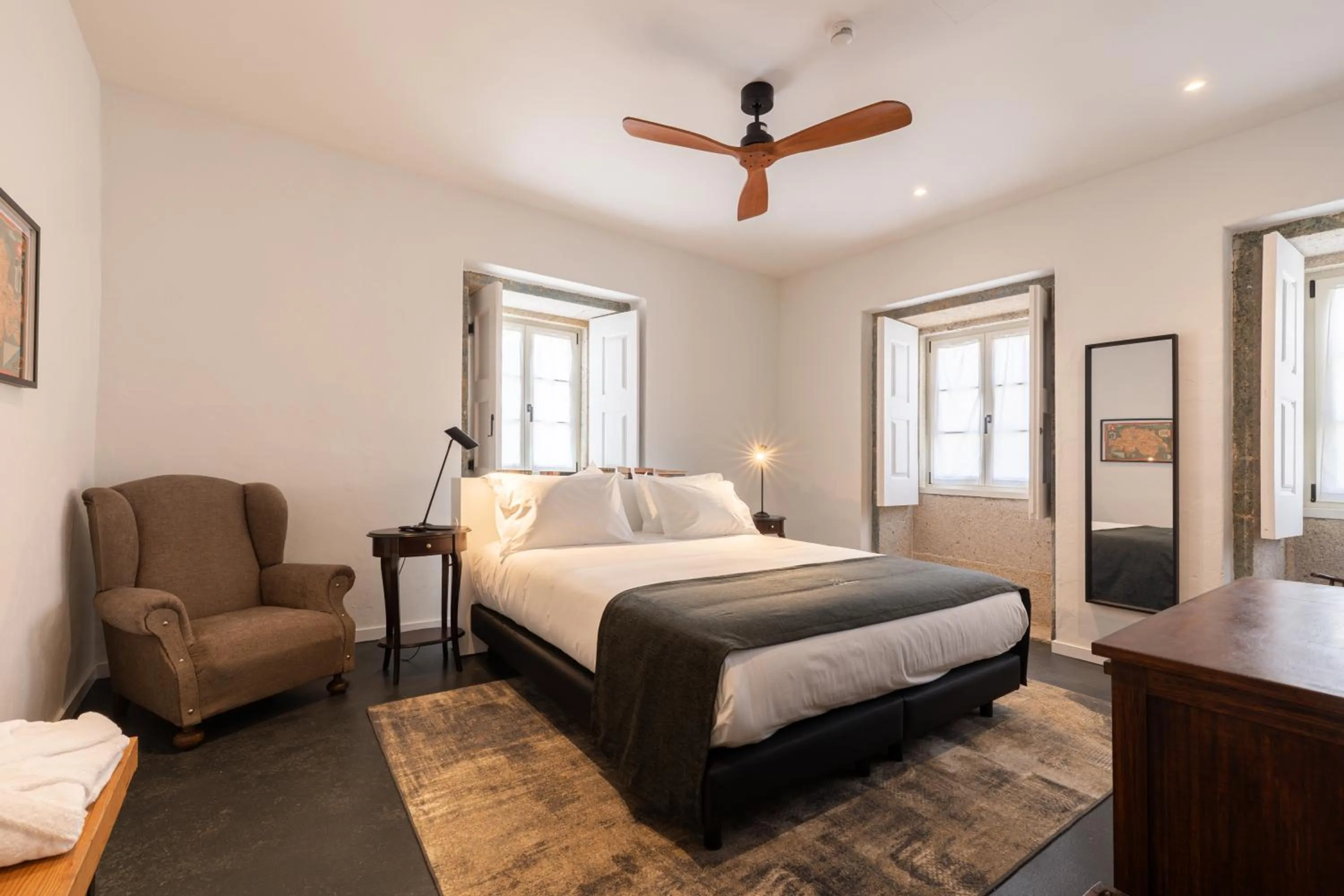 Bed in CasaNova Farmhouse