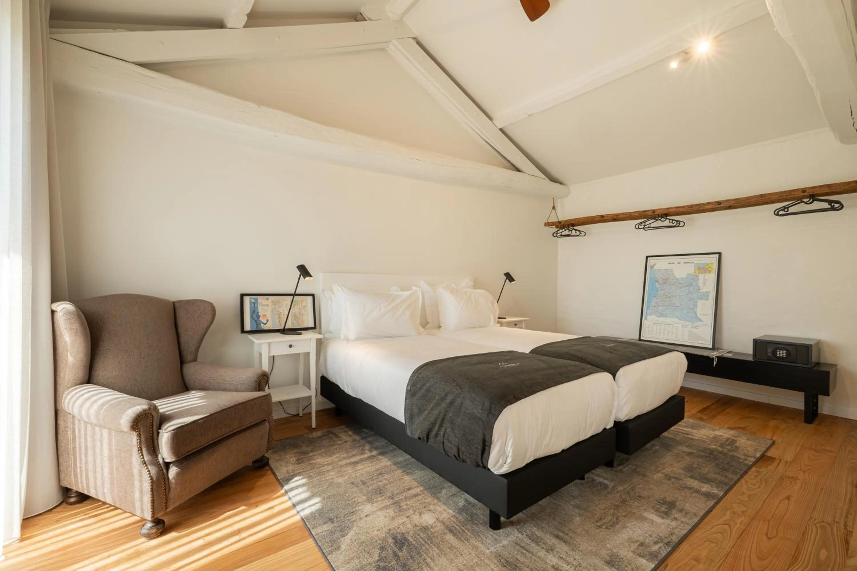 Bed in CasaNova Farmhouse