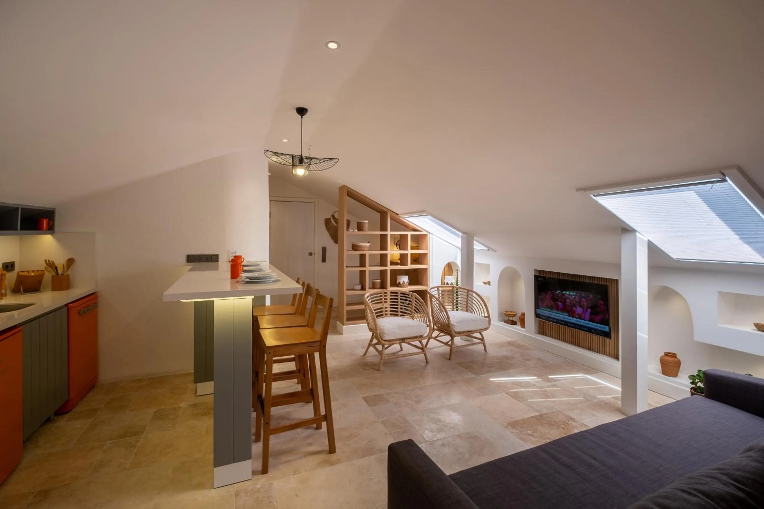 TV and multimedia in Hotel Club-E