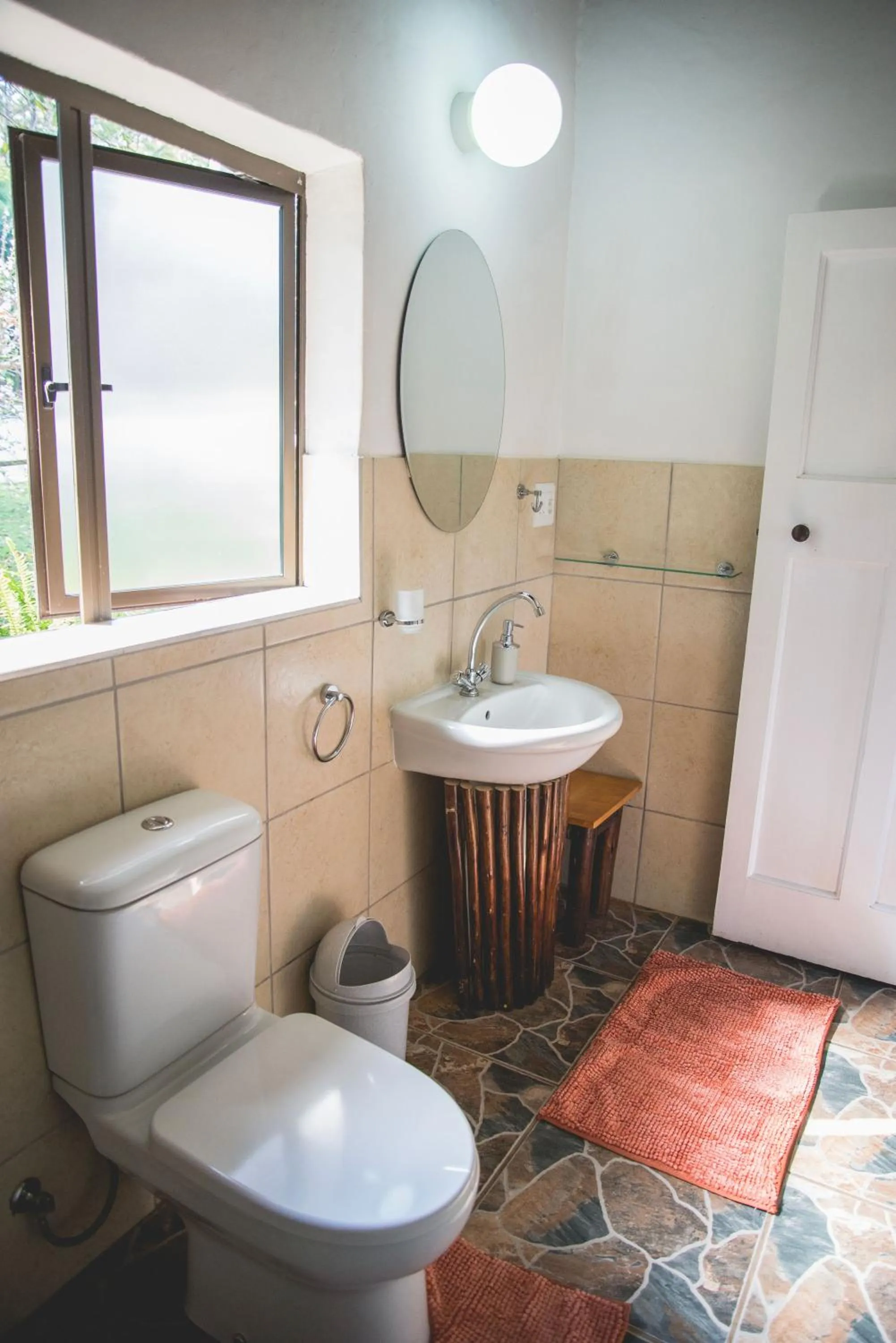 Bathroom in Thokozani Lodge
