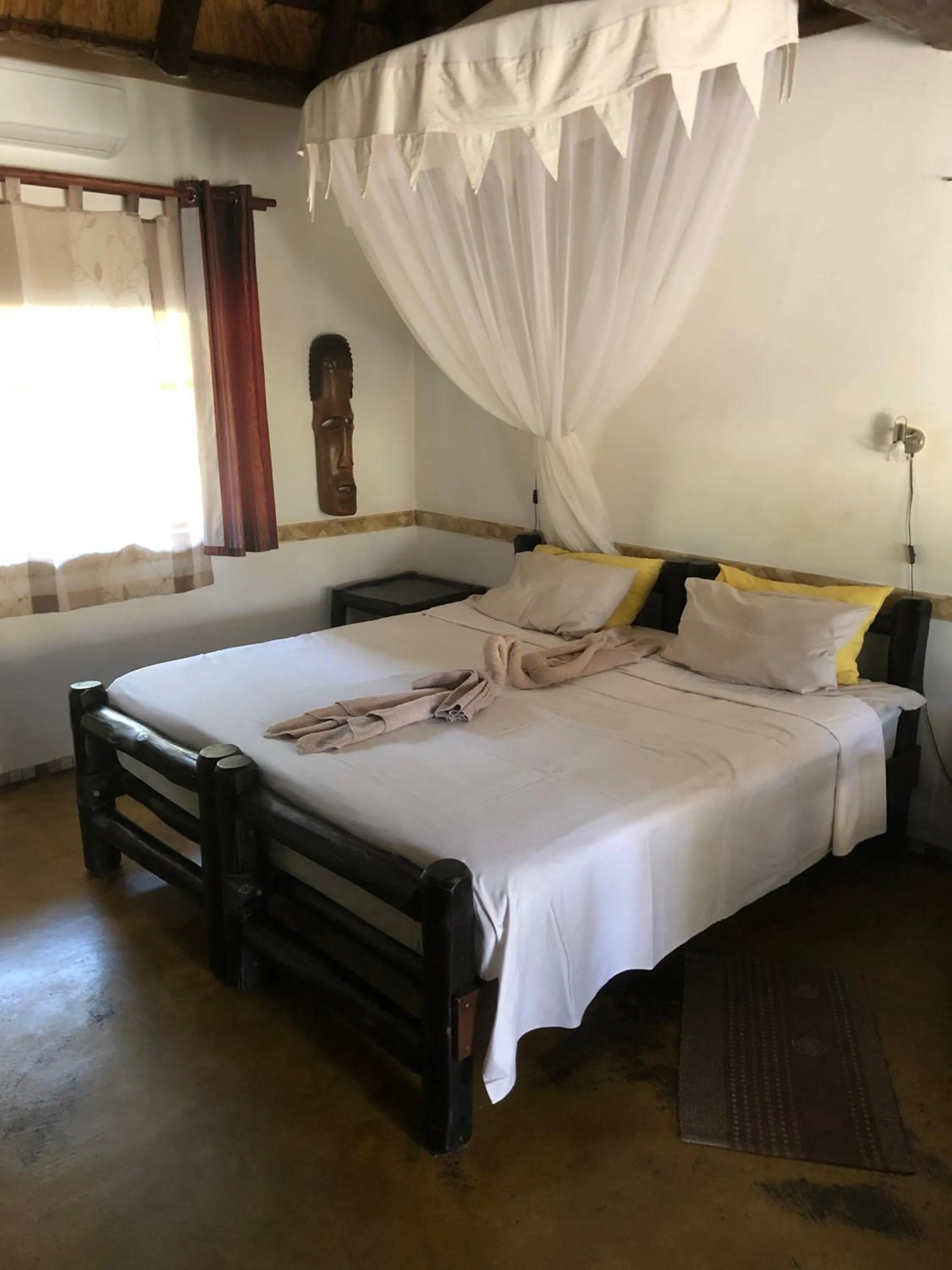 Staff, Bed in Thokozani Lodge