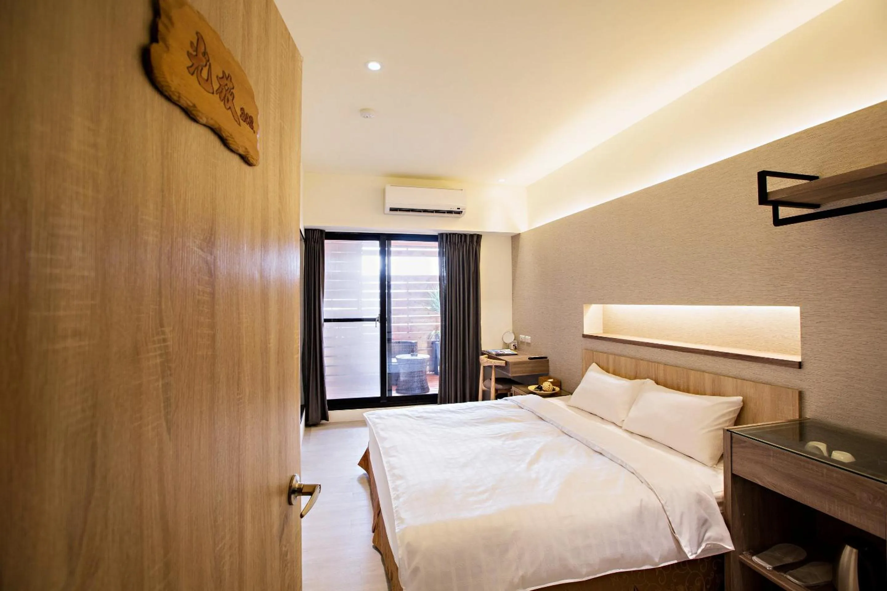 Photo of the whole room, Bed in Traveller-Inn Zhongzheng Library