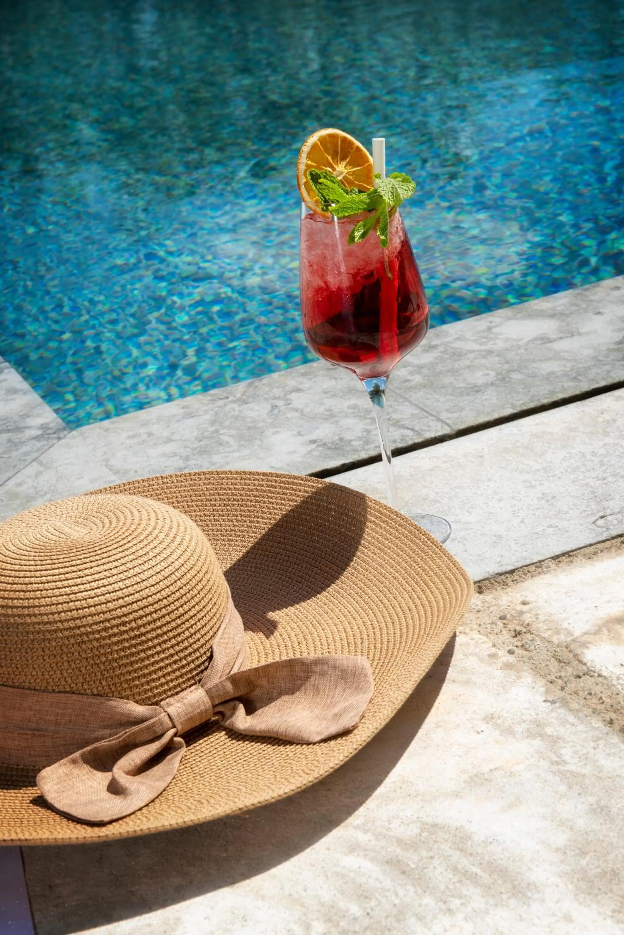 Swimming pool in La Ferme Chapouton - Teritoria