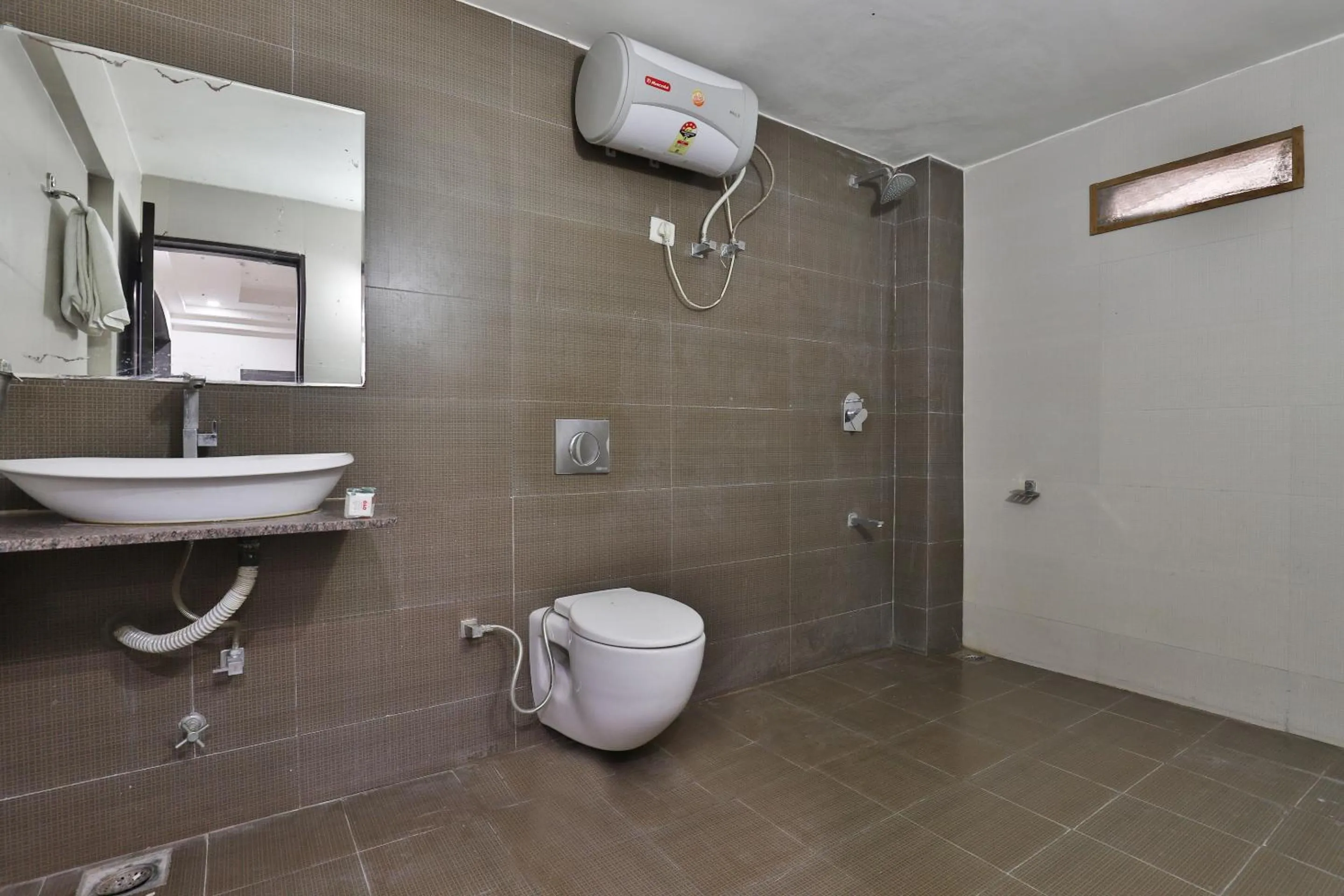 Bathroom in Hotel Nova Cross Road