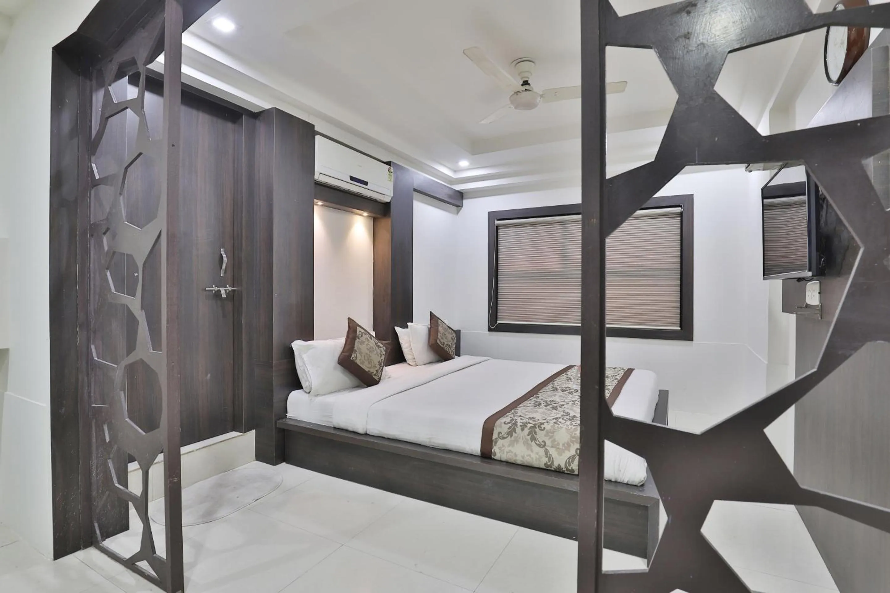 Bed in Hotel Nova Cross Road