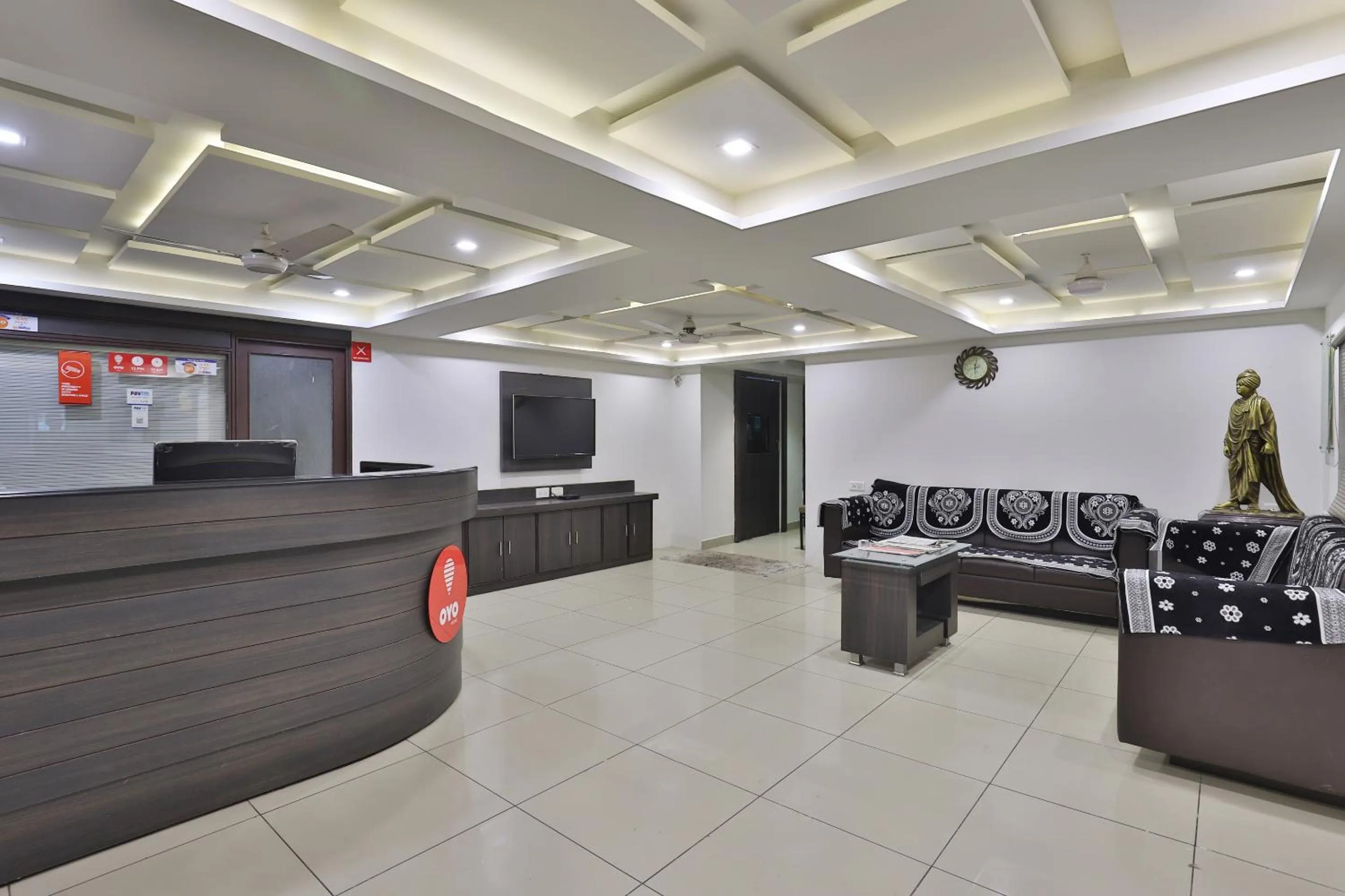 TV and multimedia in Hotel Nova Cross Road