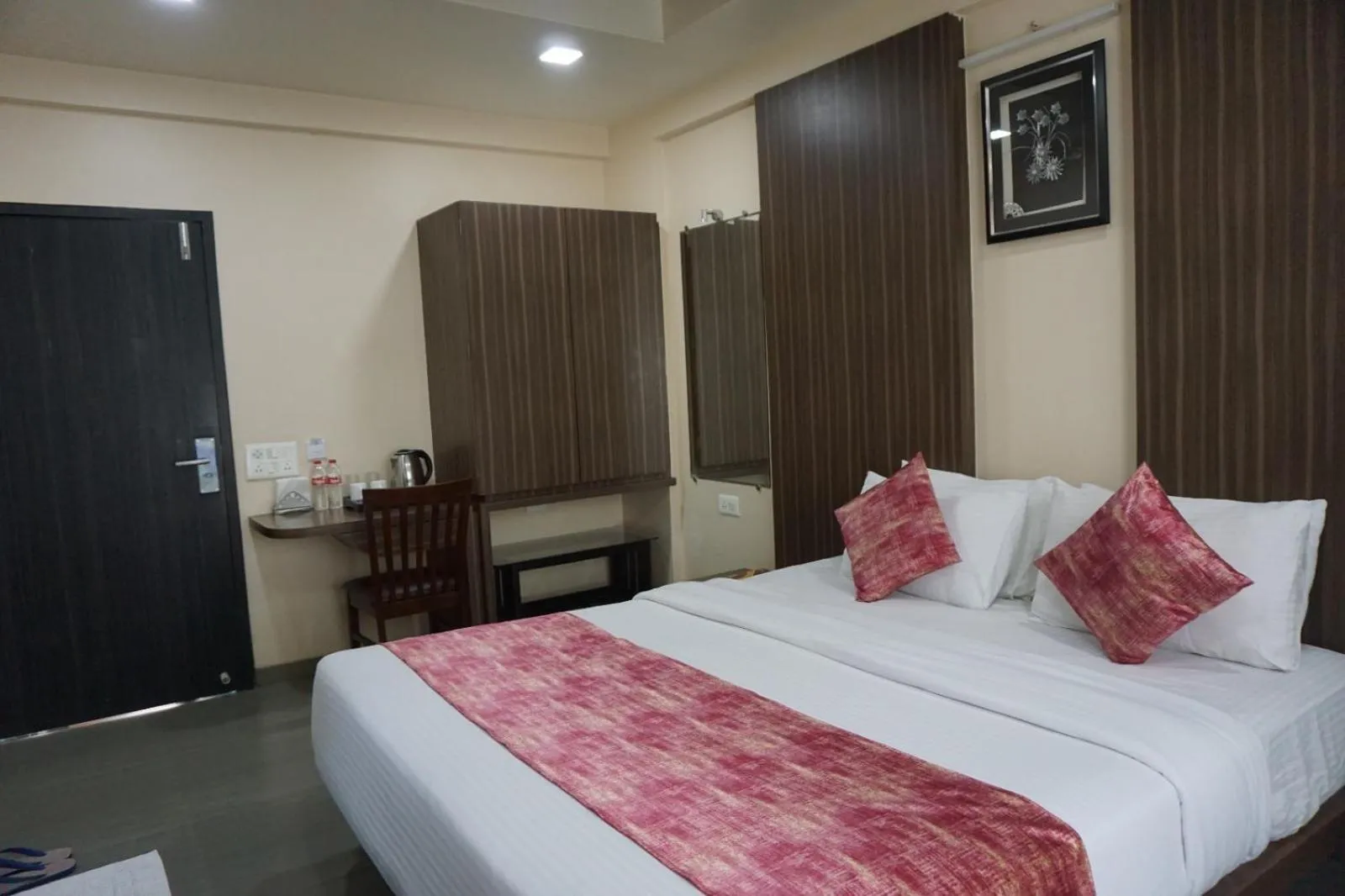 Bedroom, Bed in Hotel Yash Executive