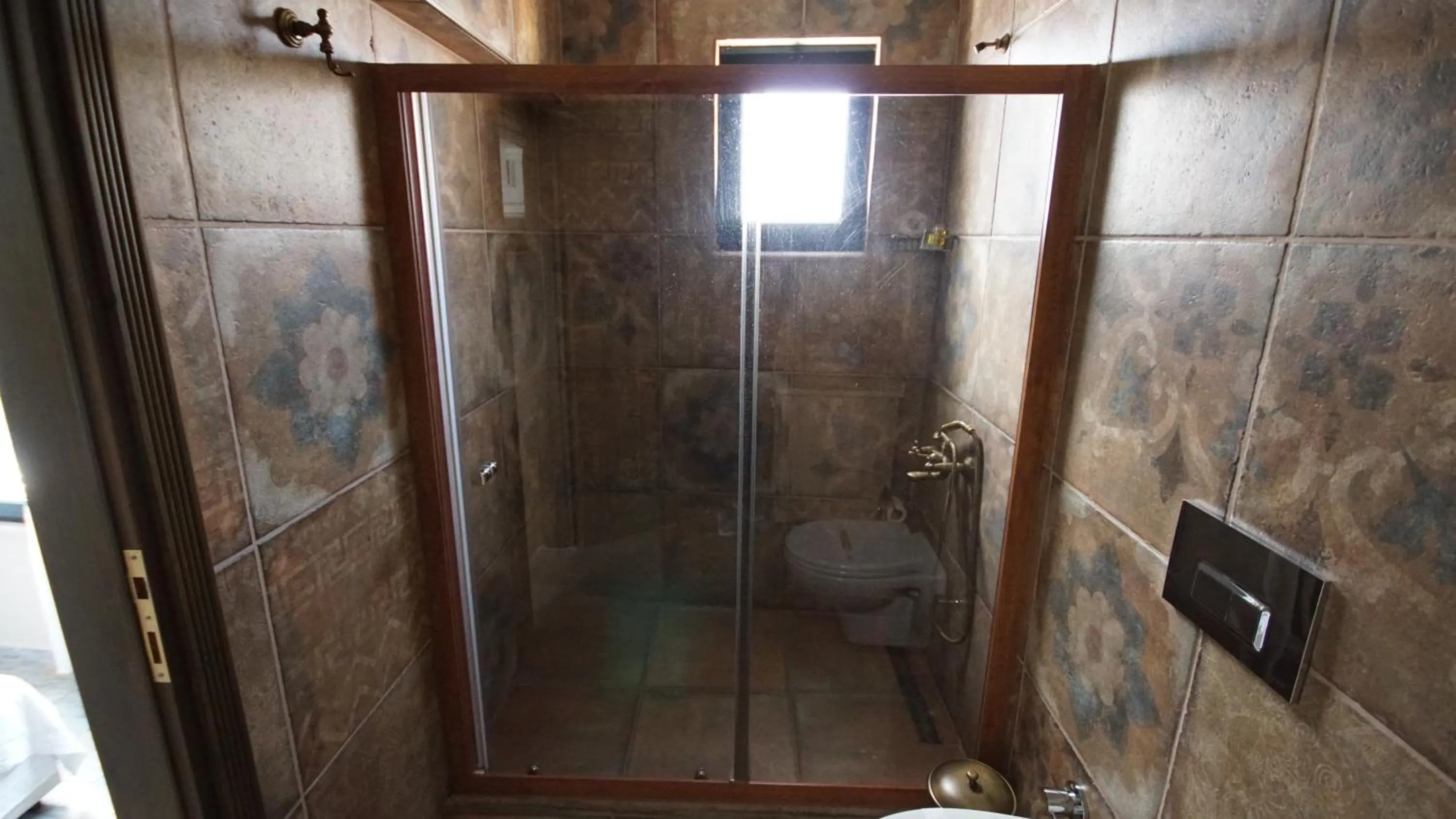 Shower in Fikretbey Konağı