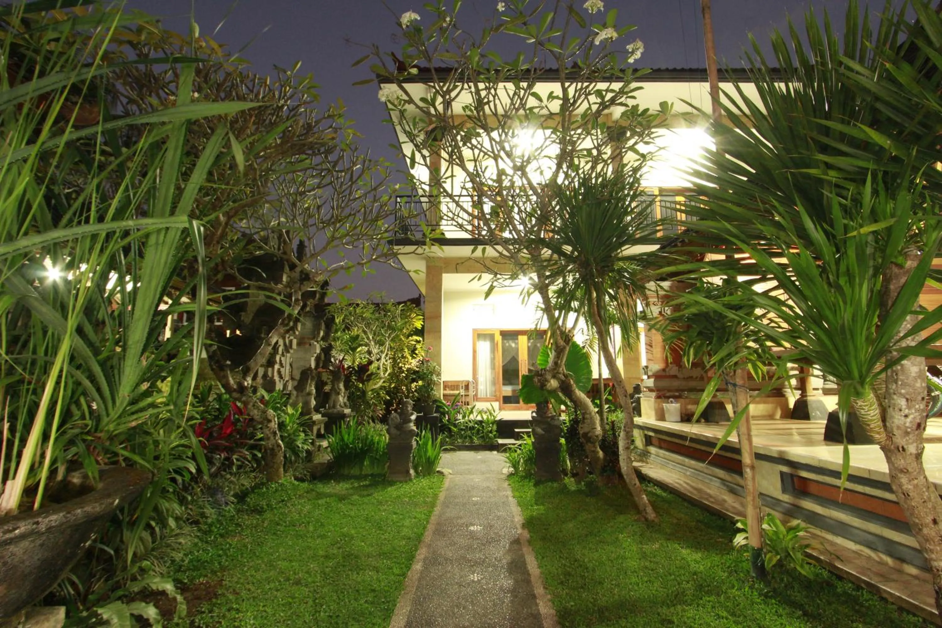 Garden view in Suryadina Guest House