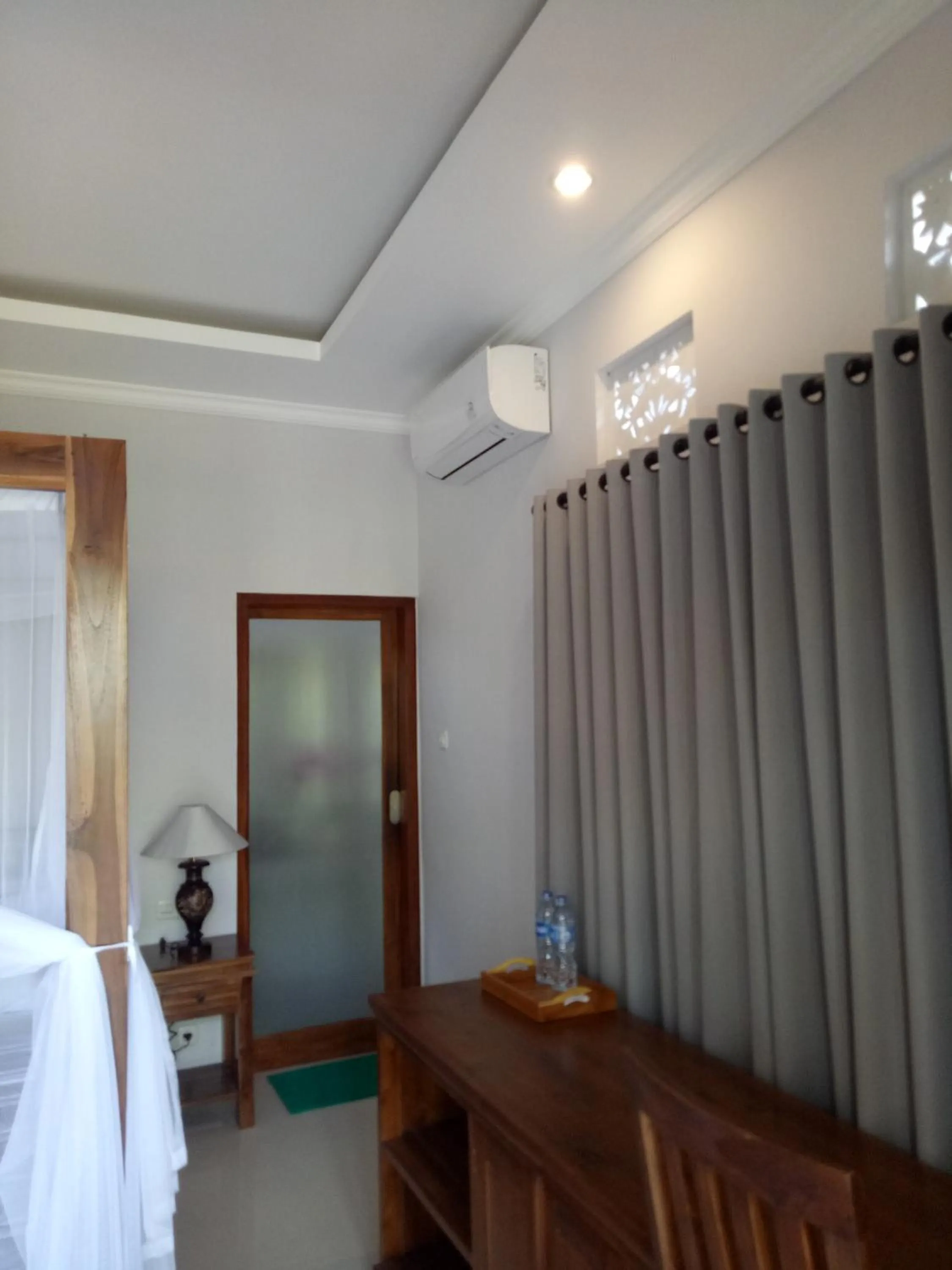 Bed in Suryadina Guest House