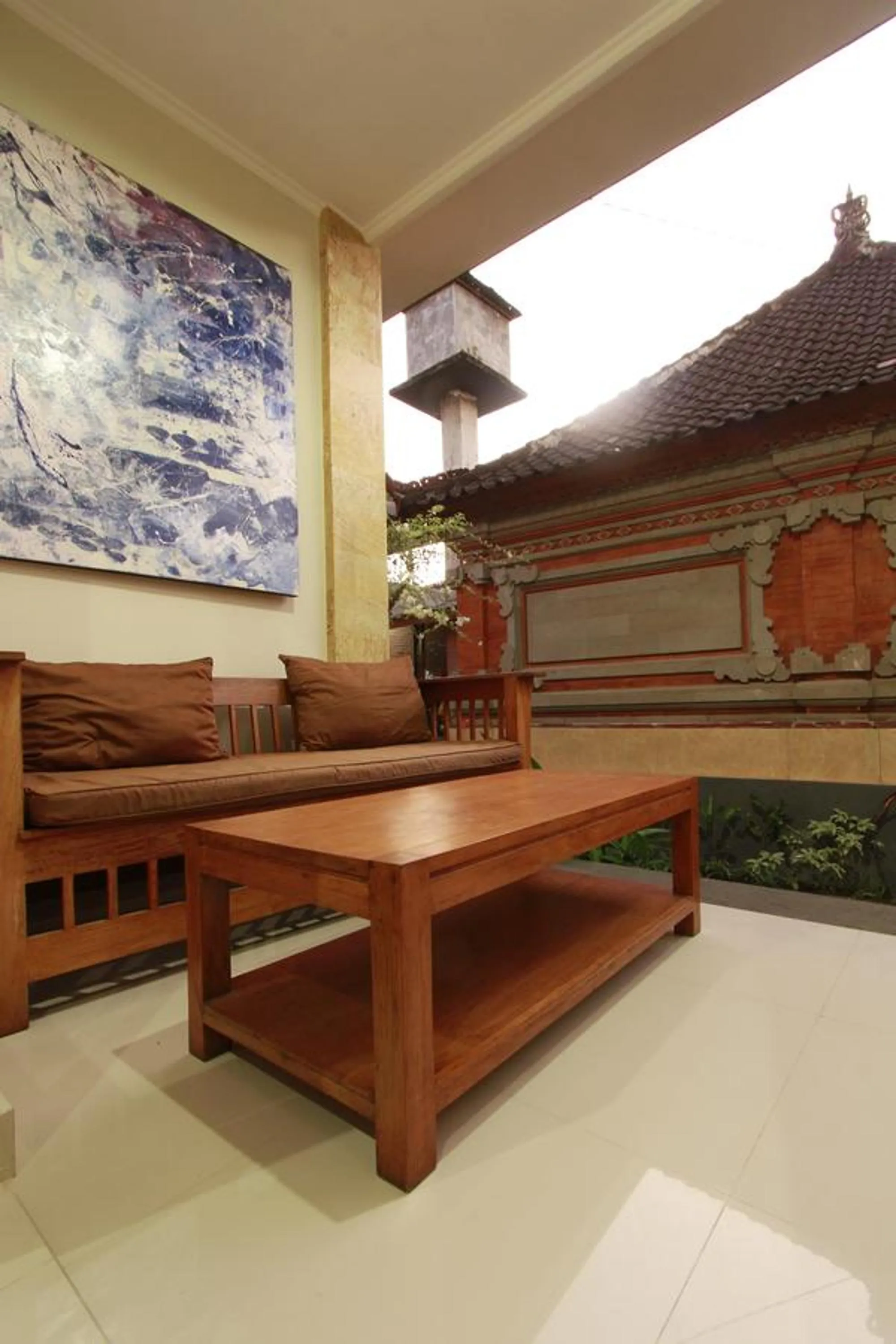 Garden in Suryadina Guest House