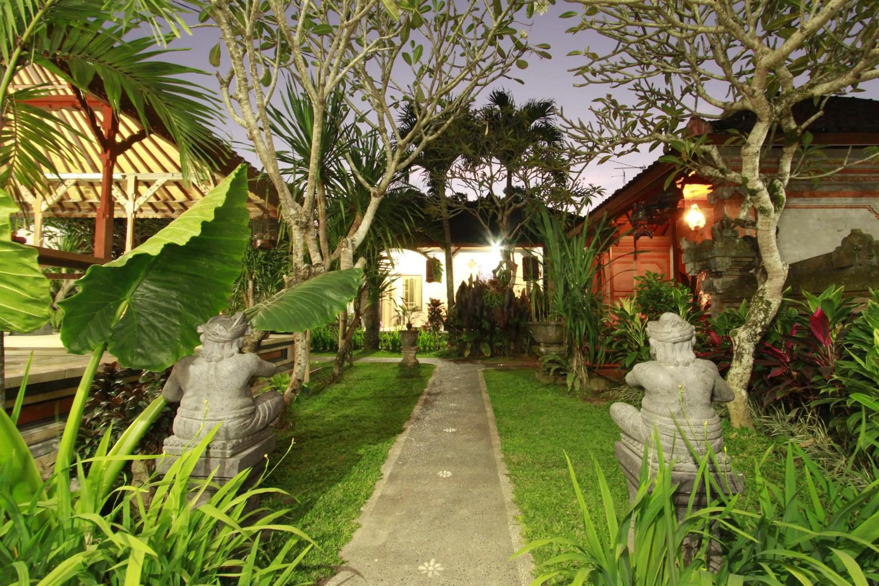 Garden view in Suryadina Guest House