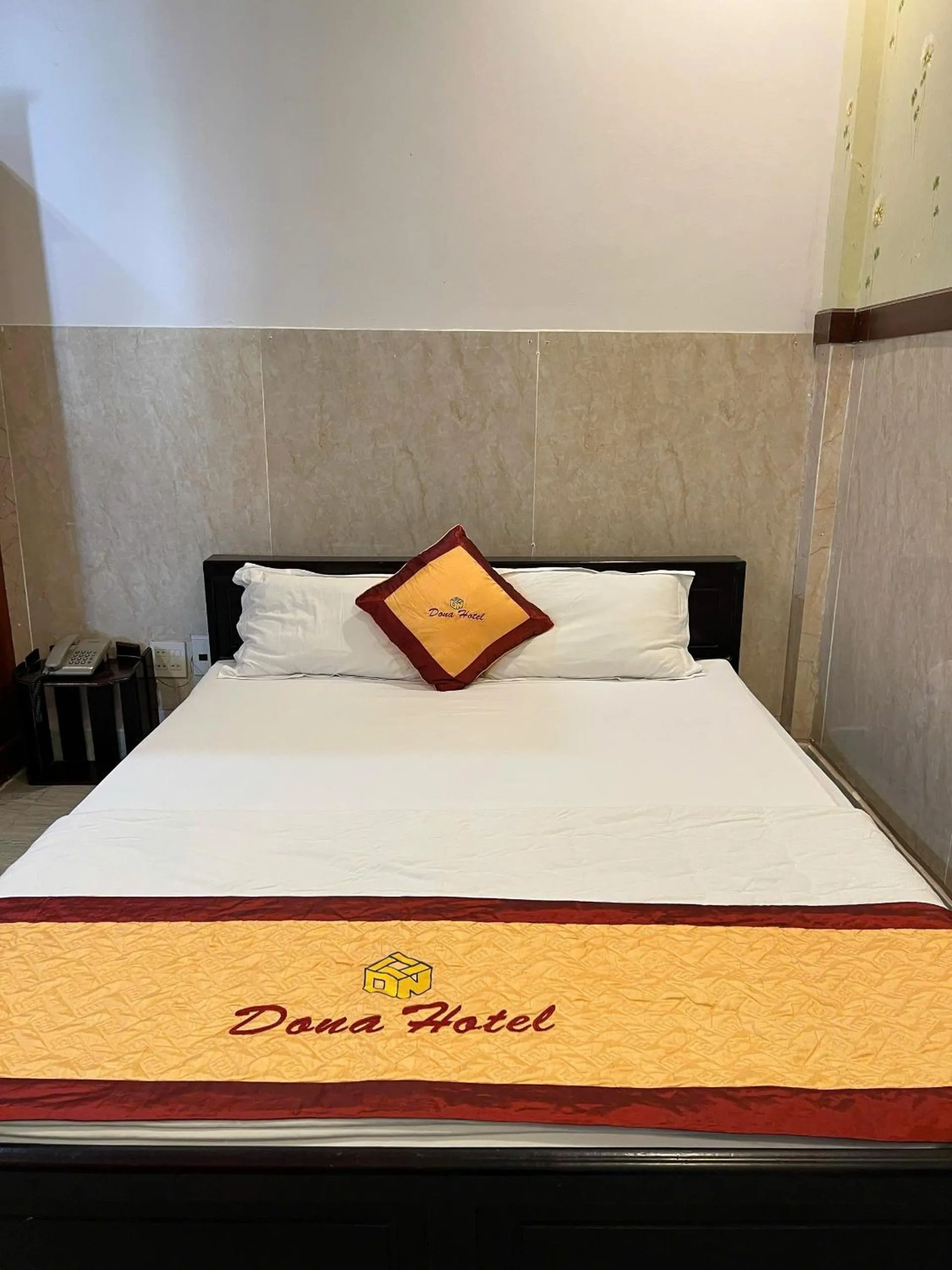 Bed in DONA Hotel