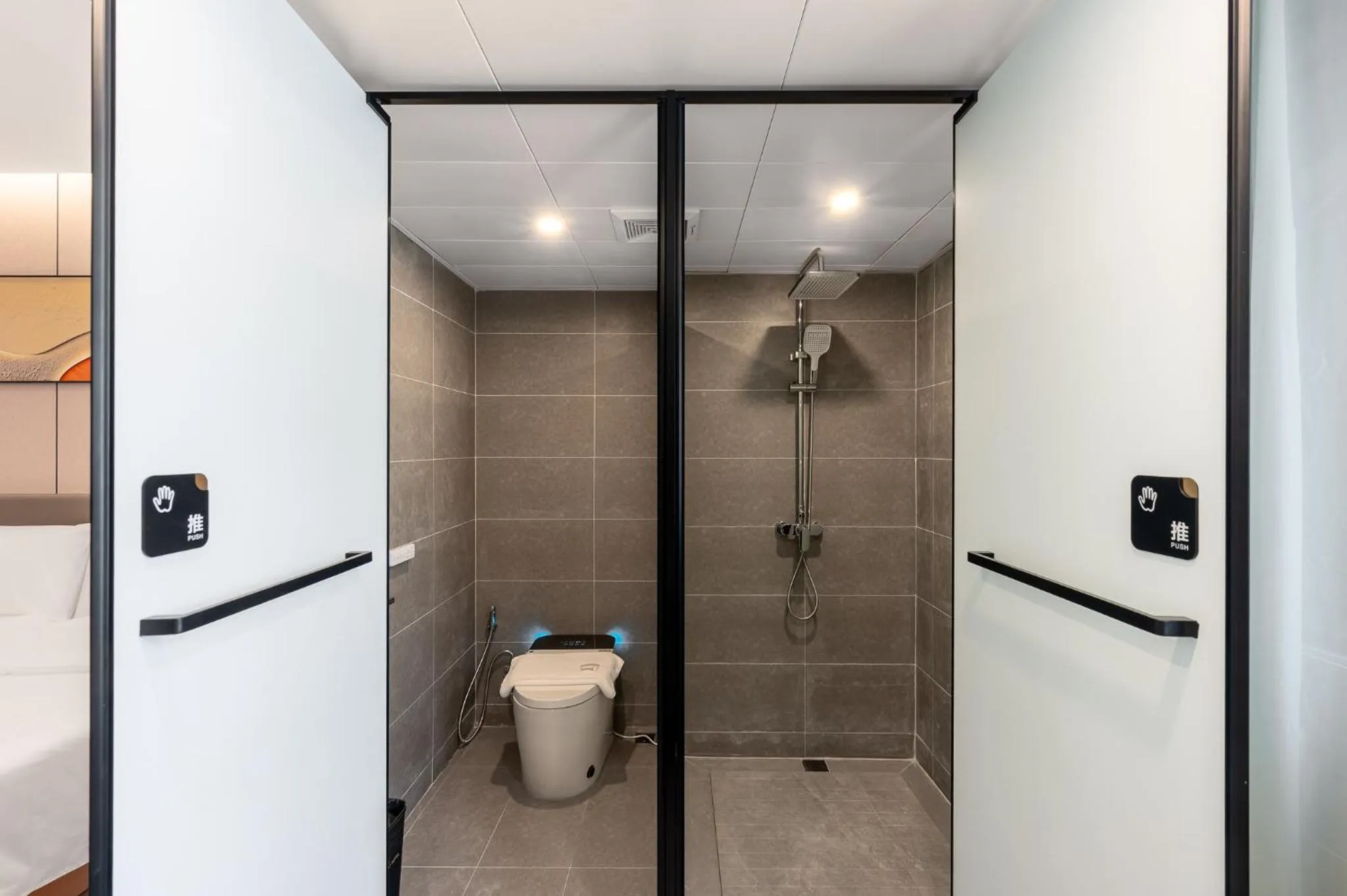 Bathroom in Rama9 No1 Hotel