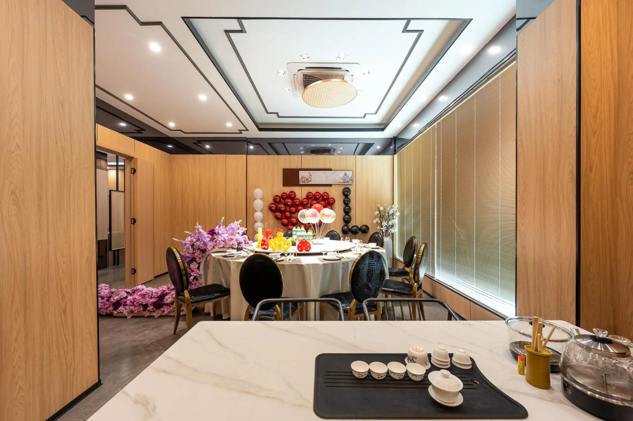 Restaurant/places to eat in Rama9 No1 Hotel