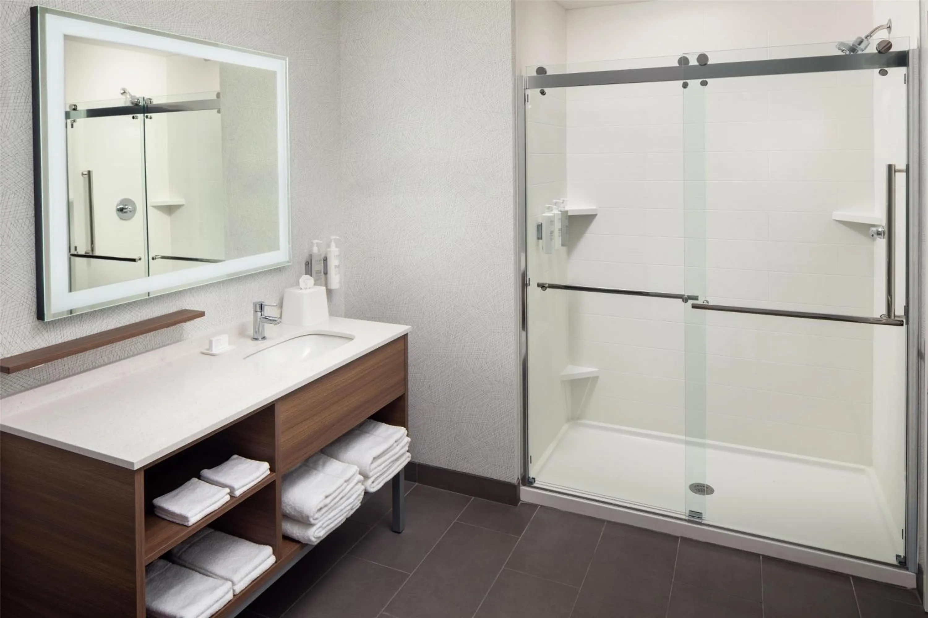 Bathroom in Home2 Suites By Hilton Bastrop