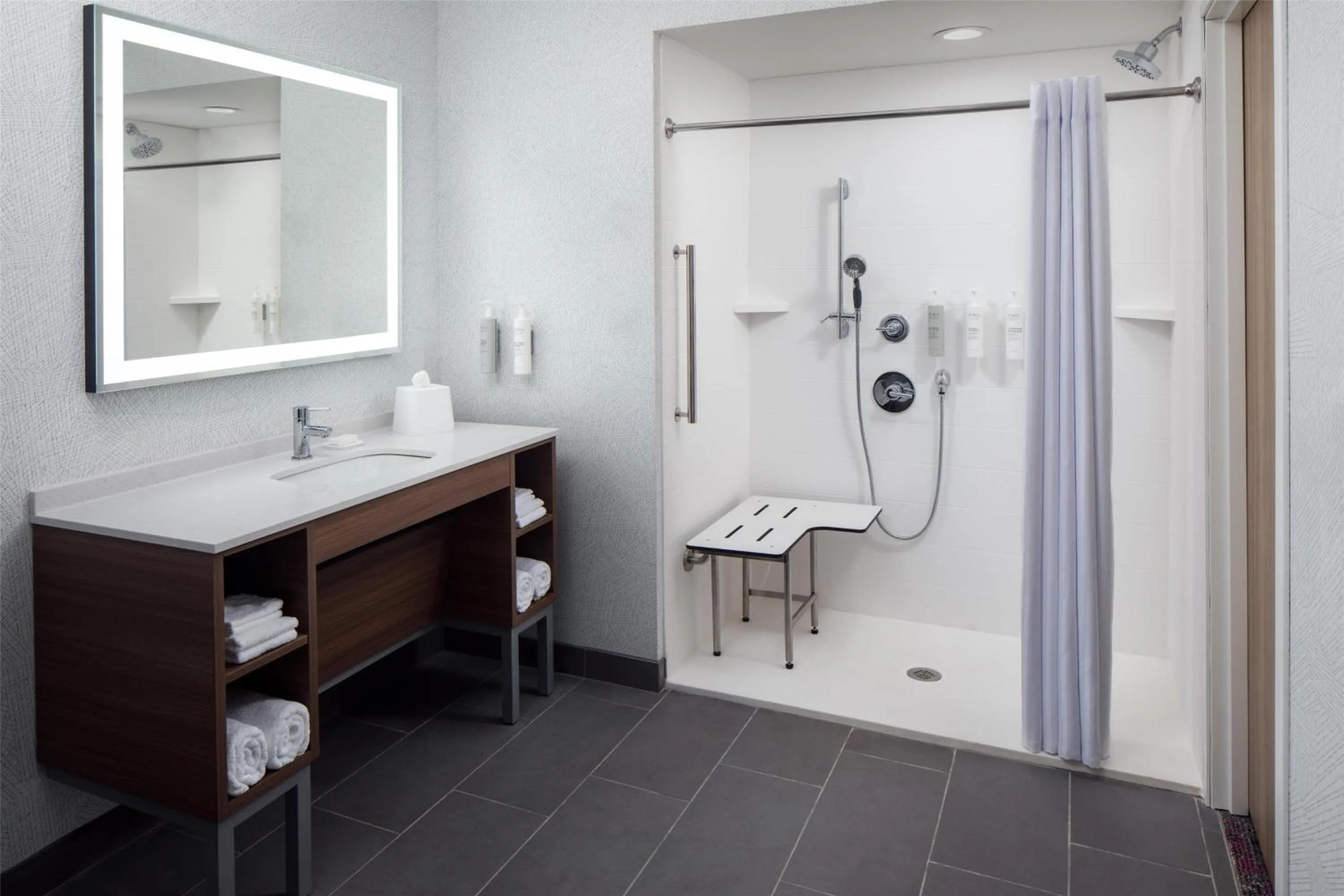 Bathroom in Home2 Suites By Hilton Bastrop